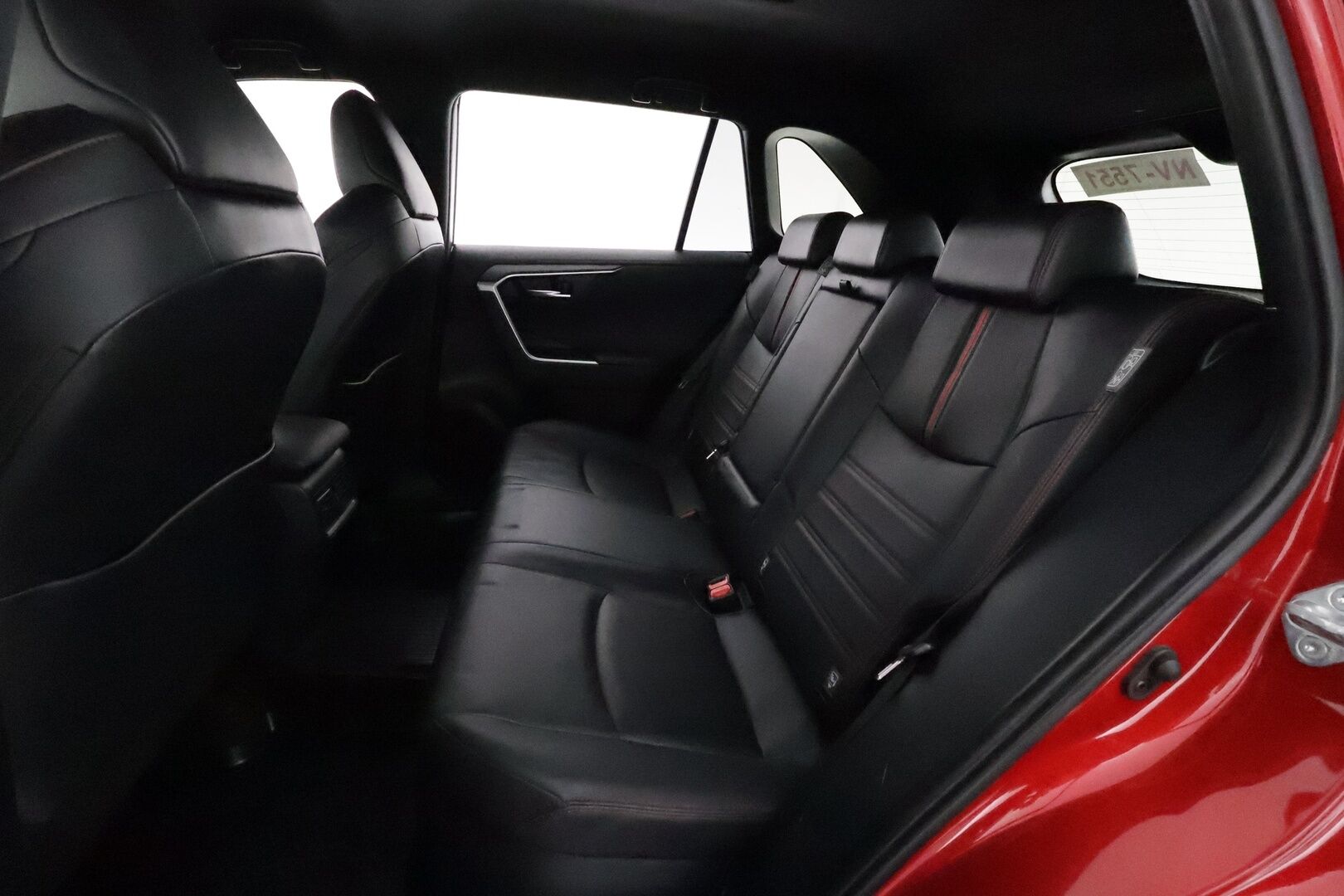 TOYOTA RAV4 PLUG-IN 2020 Hybrid 2,5 AWD-i Premium * Adapt.Vakkari / Ilmastoitu Muistipenkki / HUD / 360-Kamera / LED / KeylessGo - 2x Latauskaapelit / 2x vanteet / Merkkihuollettu / Huippuvarusteet!