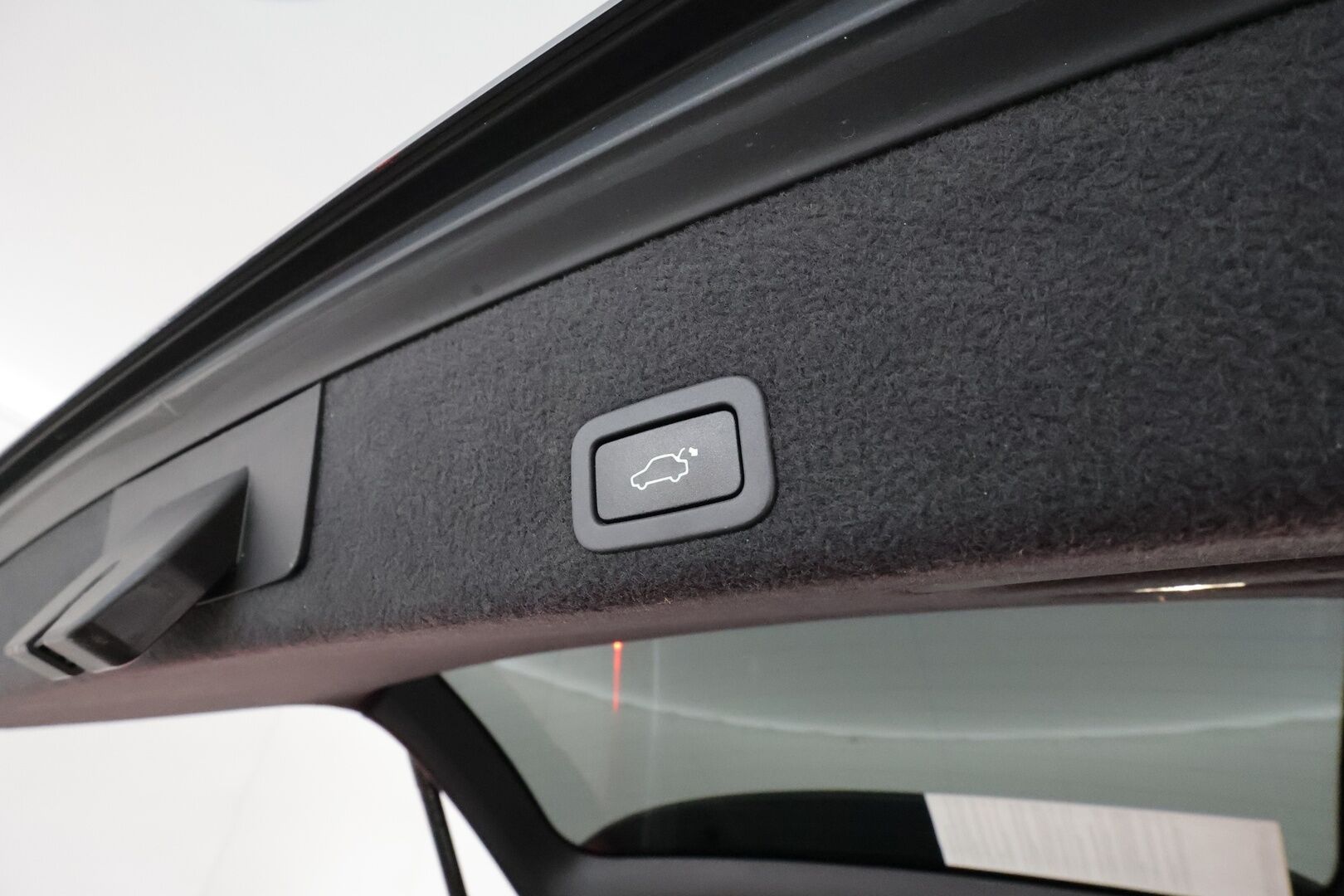 Volvo XC60 2017 D4 AWD Business Classic Summum aut * Webasto / Panorama / Adapt.Vakkari / Peruutuskamera / Muistipenkki / Sensus Navi * - Nahkasisusta / Ratinlämmitys / Ei AdBlue / HUIPPUVARUSTEET!