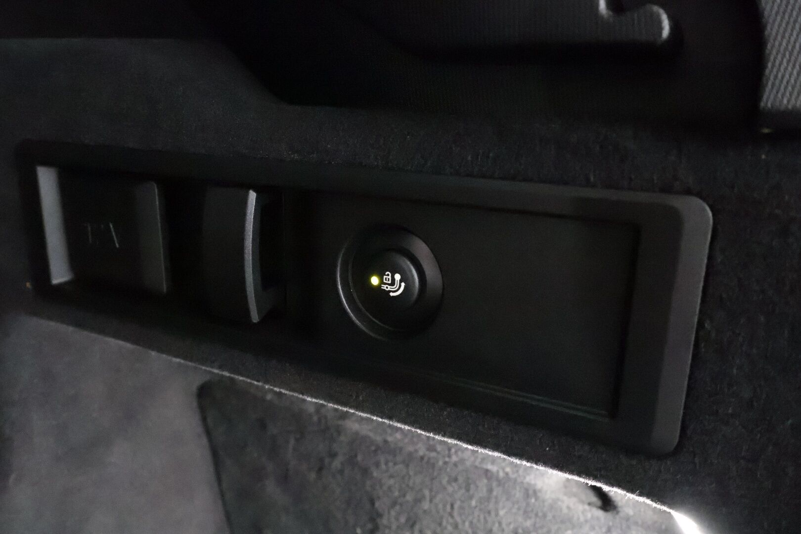 BMW 330 2021 G21 Touring 330e xDrive Business M Sport * Adapt.Vakkari / HiFi / Vetokoukku / Sporttipenkki Muistilla / Peruutuskamera - Kahdet renkaat / Merkkihuollettu / LED / Näyttävä Yksilö!