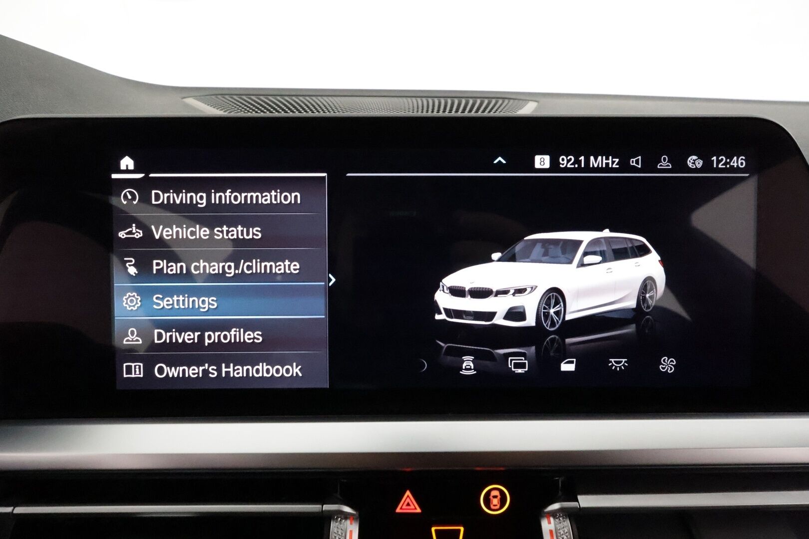 BMW 330 2021 G21 Touring 330e xDrive Business M Sport * Adapt.Vakkari / HiFi / Vetokoukku / Sporttipenkki Muistilla / Peruutuskamera - Kahdet renkaat / Merkkihuollettu / LED / Näyttävä Yksilö!