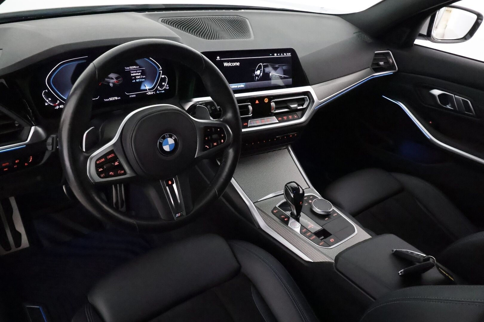 BMW 330 2021 G21 Touring 330e xDrive Business M Sport * Adapt.Vakkari / HiFi / Vetokoukku / Sporttipenkki Muistilla / Peruutuskamera - Kahdet renkaat / Merkkihuollettu / LED / Näyttävä Yksilö!