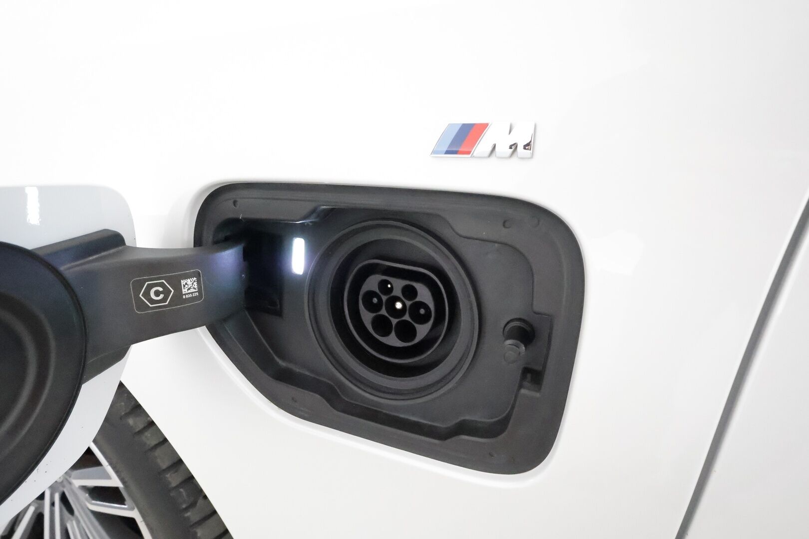 BMW 330 2021 G21 Touring 330e xDrive Business M Sport * Adapt.Vakkari / HiFi / Vetokoukku / Sporttipenkki Muistilla / Peruutuskamera - Kahdet renkaat / Merkkihuollettu / LED / Näyttävä Yksilö!