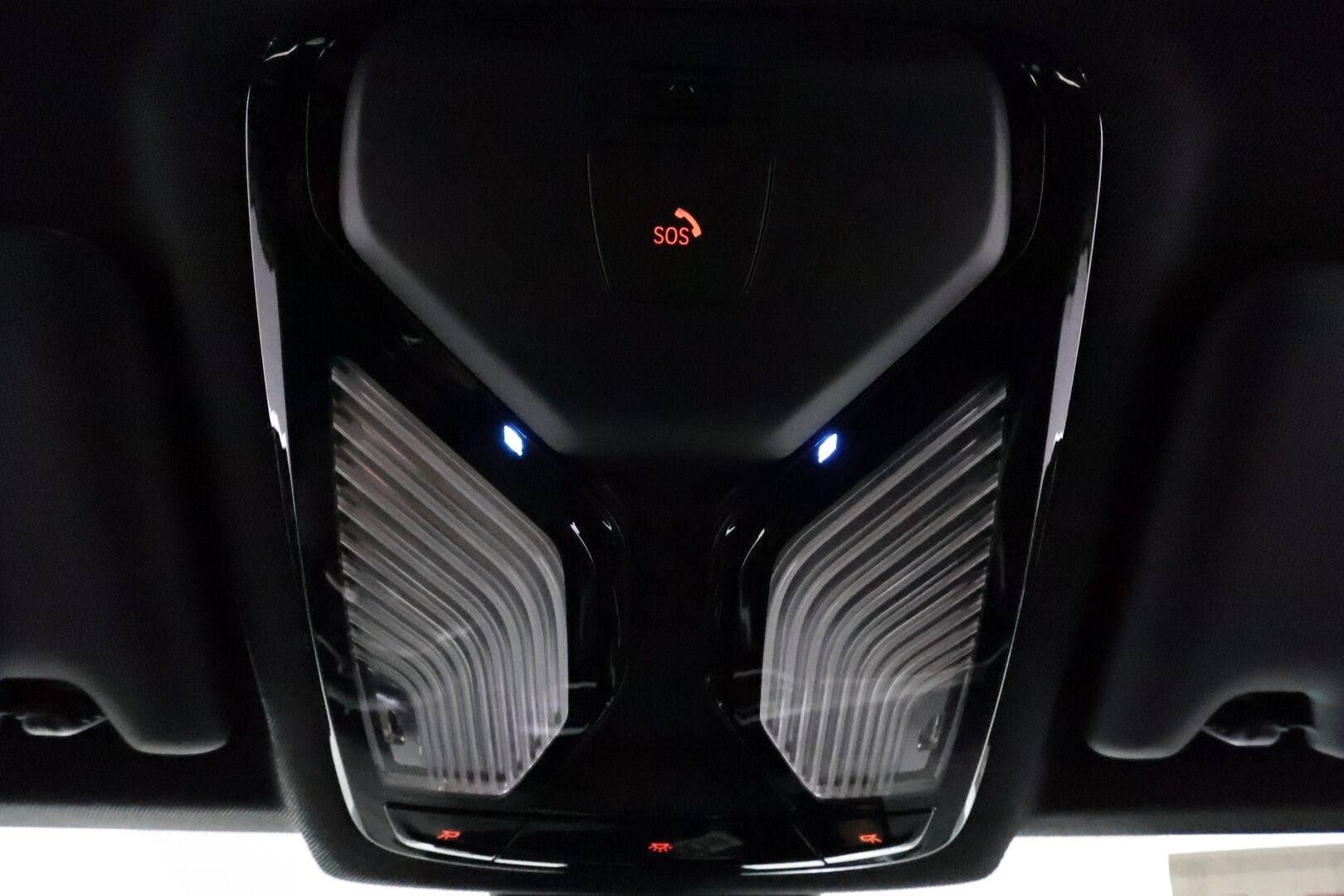 BMW 330 2021 G21 Touring 330e xDrive Business M Sport * Adapt.Vakkari / HiFi / Vetokoukku / Sporttipenkki Muistilla / Peruutuskamera - Kahdet renkaat / Merkkihuollettu / LED / Näyttävä Yksilö!