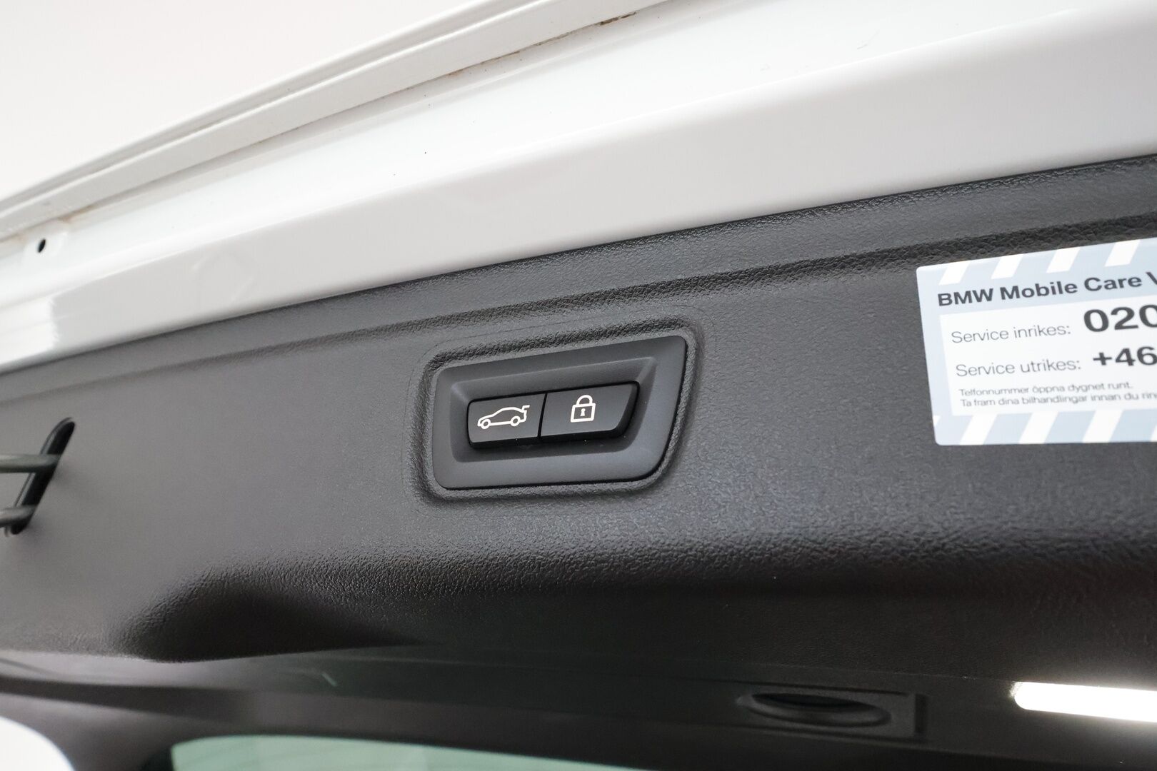 BMW 330 2021 G21 Touring 330e xDrive Business M Sport * Adapt.Vakkari / HiFi / Vetokoukku / Sporttipenkki Muistilla / Peruutuskamera - Kahdet renkaat / Merkkihuollettu / LED / Näyttävä Yksilö!