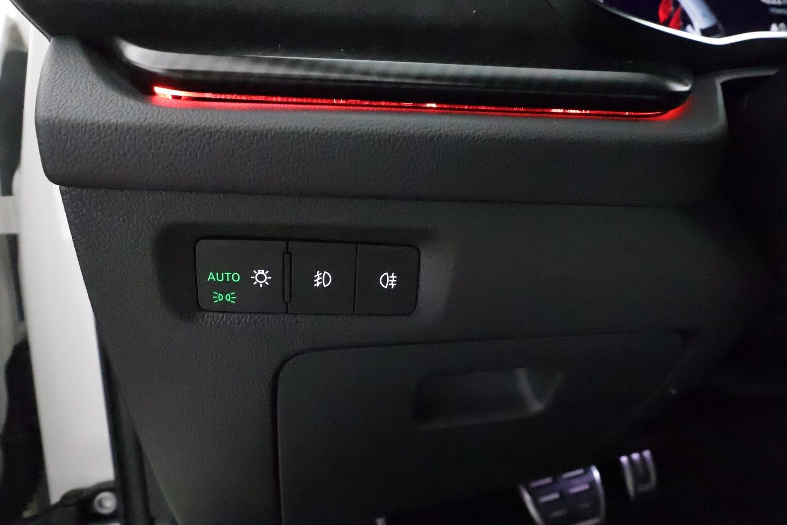 SKODA OCTAVIA 2021 Combi 1.4 TSI PHEV RS iV DSG **ACC / Matrix-LED / Panorama / Canton / Webasto / HUD / P.kamera / Navi / Kaistavahti** - Akku kuntotarkastettu SoH 98% / Kahdet Renkaat