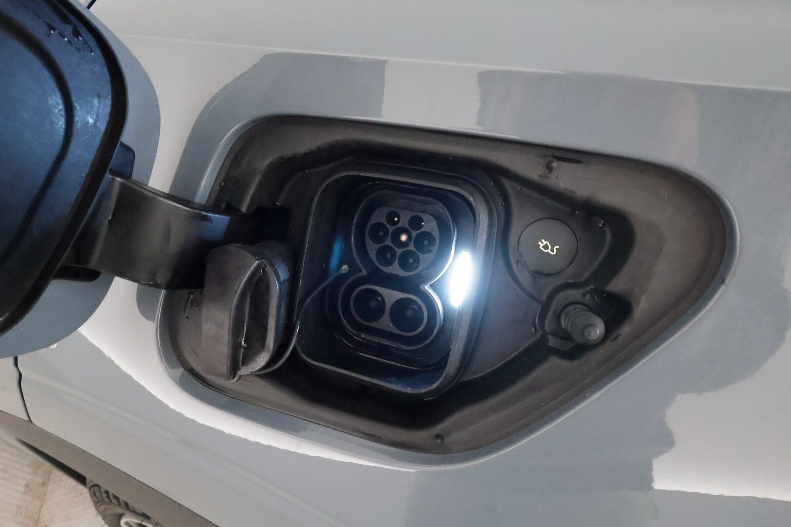 POLESTAR 2 2024 Long range Dual motor 310kW **H&K / Lasikatto / ILP / Koukku / ACC / 360° / Pixel-LED / Sporttipenkki Muistilla / Navi** - 3,99 % KORKOTARJOUS TÄHÄN AUTOON 23.9. ASTI! - Akku kuntotarkastettu! / Pilot&Plus / Kahdet Renkaat