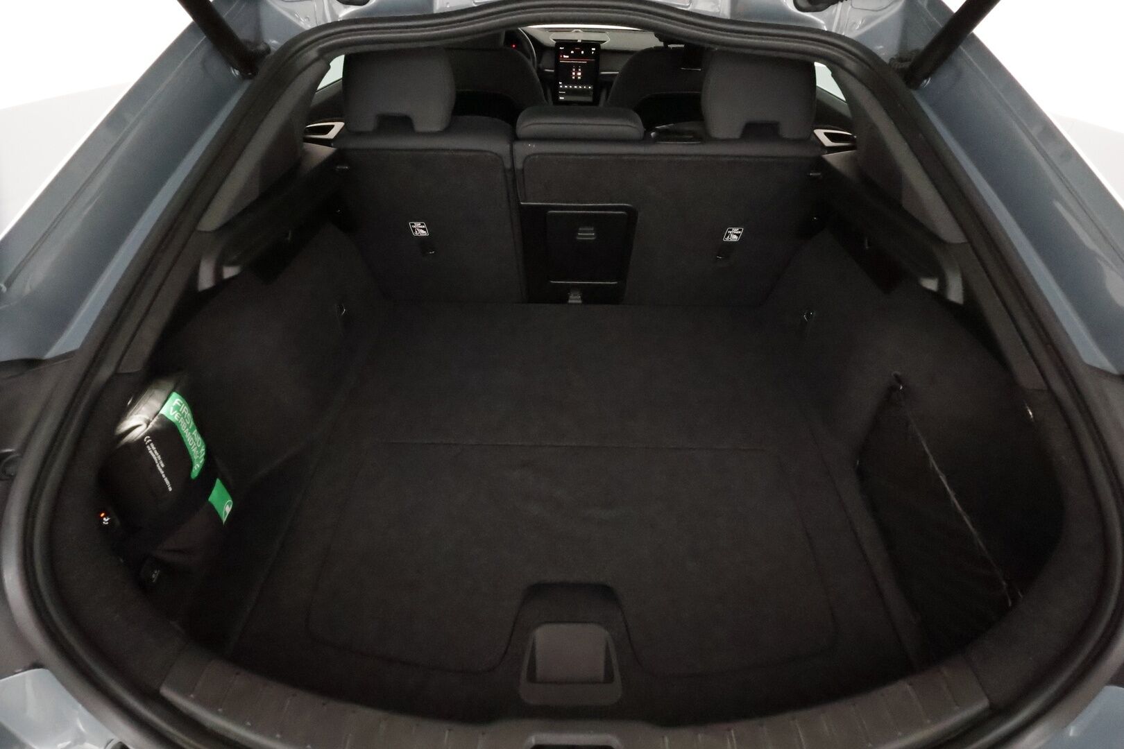 POLESTAR 2 2024 Long range Dual motor 310kW **H&K / Lasikatto / ILP / Koukku / ACC / 360° / Pixel-LED / Sporttipenkki Muistilla / Navi** - 3,99 % KORKOTARJOUS TÄHÄN AUTOON 23.9. ASTI! - Akku kuntotarkastettu! / Pilot&Plus / Kahdet Renkaat