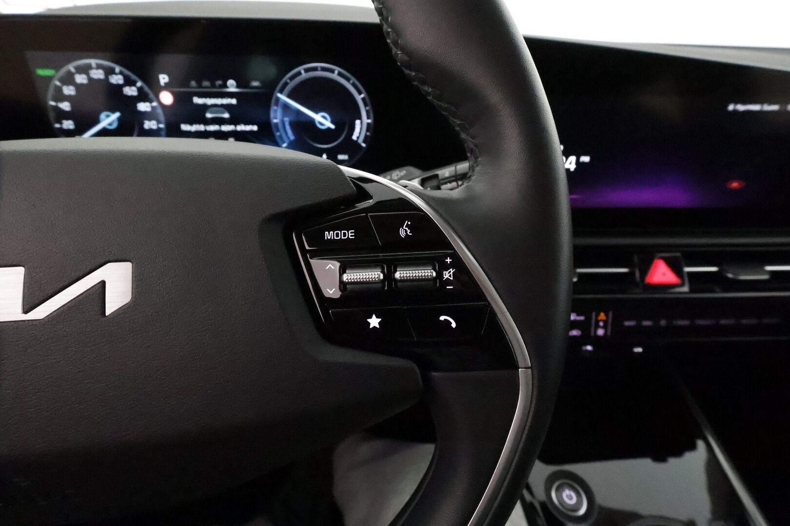 KIA NIRO 2023 EV **ACC / ILP / P.kamera / Widescreen / Ratinlämmitin / Navi** - Merkkihuollettu / Akku kuntotarkastettu SoH 98%