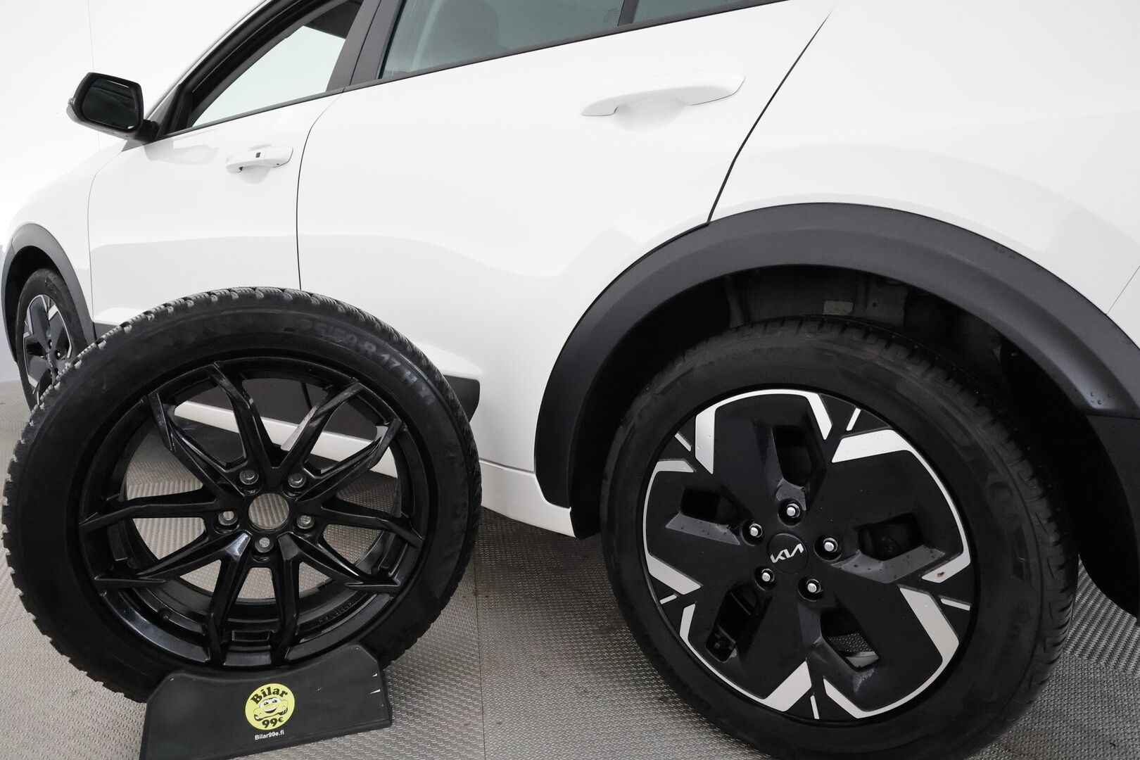 KIA NIRO 2023 EV **ACC / ILP / P.kamera / Widescreen / Ratinlämmitin / Navi** - Merkkihuollettu / Akku kuntotarkastettu SoH 98%