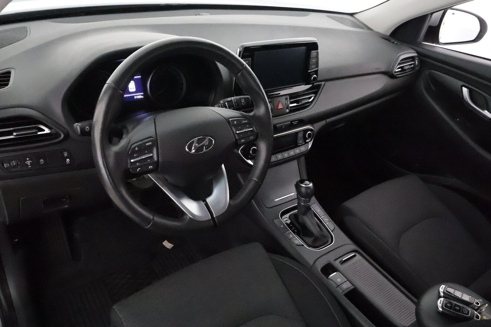 HYUNDAI I30 2022 1,0 T-GDI 120 hv Comfort **LED / P.Kamera / Kaistavahti / Katveavustin / Apple&Android / KeylessGO - 2x Renkaat / 2x Avain / Metalliväri - Osta nyt, maksa vasta ensi vuonna