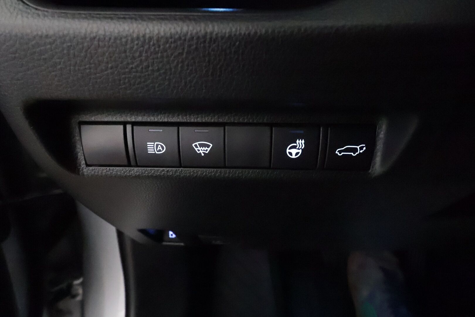 TOYOTA RAV4 2022 2.5 Hybrid AWD-i Premium *ACC / Koukku / Muistipenkki / Lohkolämmitin / P.kamera / Nahat / LED / Facelift* - Merkkilikkeen huoltama / Sähk. takaluukku