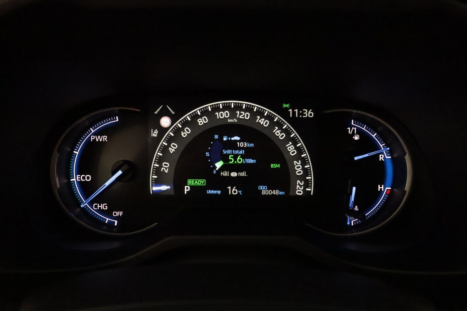 TOYOTA RAV4 2022 2.5 Hybrid AWD-i Premium *ACC / Koukku / Muistipenkki / Lohkolämmitin / P.kamera / Nahat / LED / Facelift* - Merkkilikkeen huoltama / Sähk. takaluukku