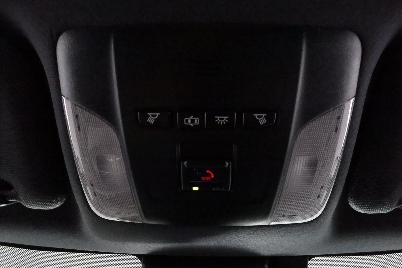 TOYOTA COROLLA 2019 Touring Sports 1,8 Hybrid Executive *HUD / ACC / P.kamera / LED / KeylessGo / Koukku / Lohkolämmitin / Sporttipenkit* - Kahdet renkaat aluvanteilla