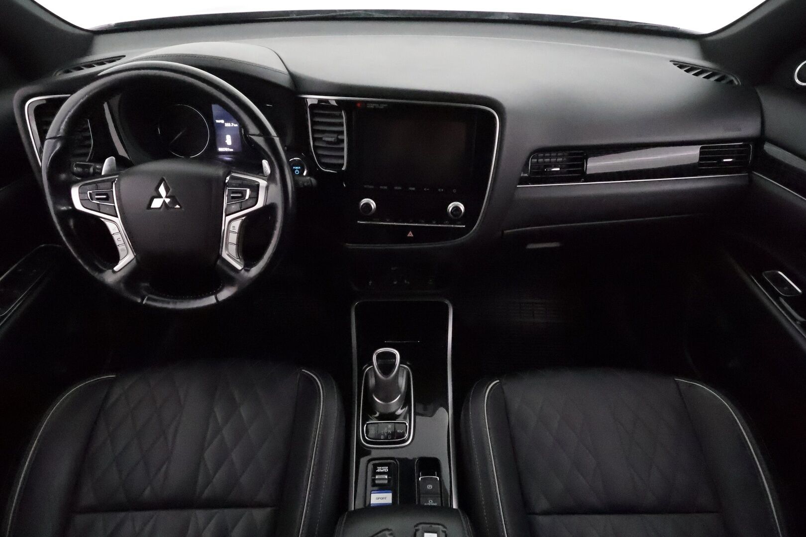 MITSUBISHI OUTLANDER PHEV 2020 Business Black 4WD *Koukku / ACC / LED / 360° / Power / Timanttinahat / Kaistavahti / Katveavustin / Keyless* - 2x Latauskaapelit / Kahdet Renkaat / Merkkihuollettu!