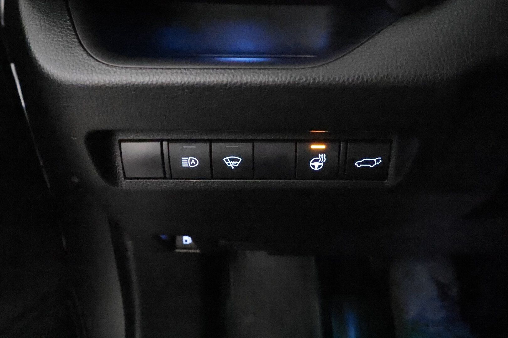 TOYOTA RAV4 PLUG-IN 2021 Hybrid 2,5 AWD-i Style *ACC / Koukku / P.kamera / KeylessGo / LED / Sähköpenkki* - Kahdet renkaat aluvanteilla