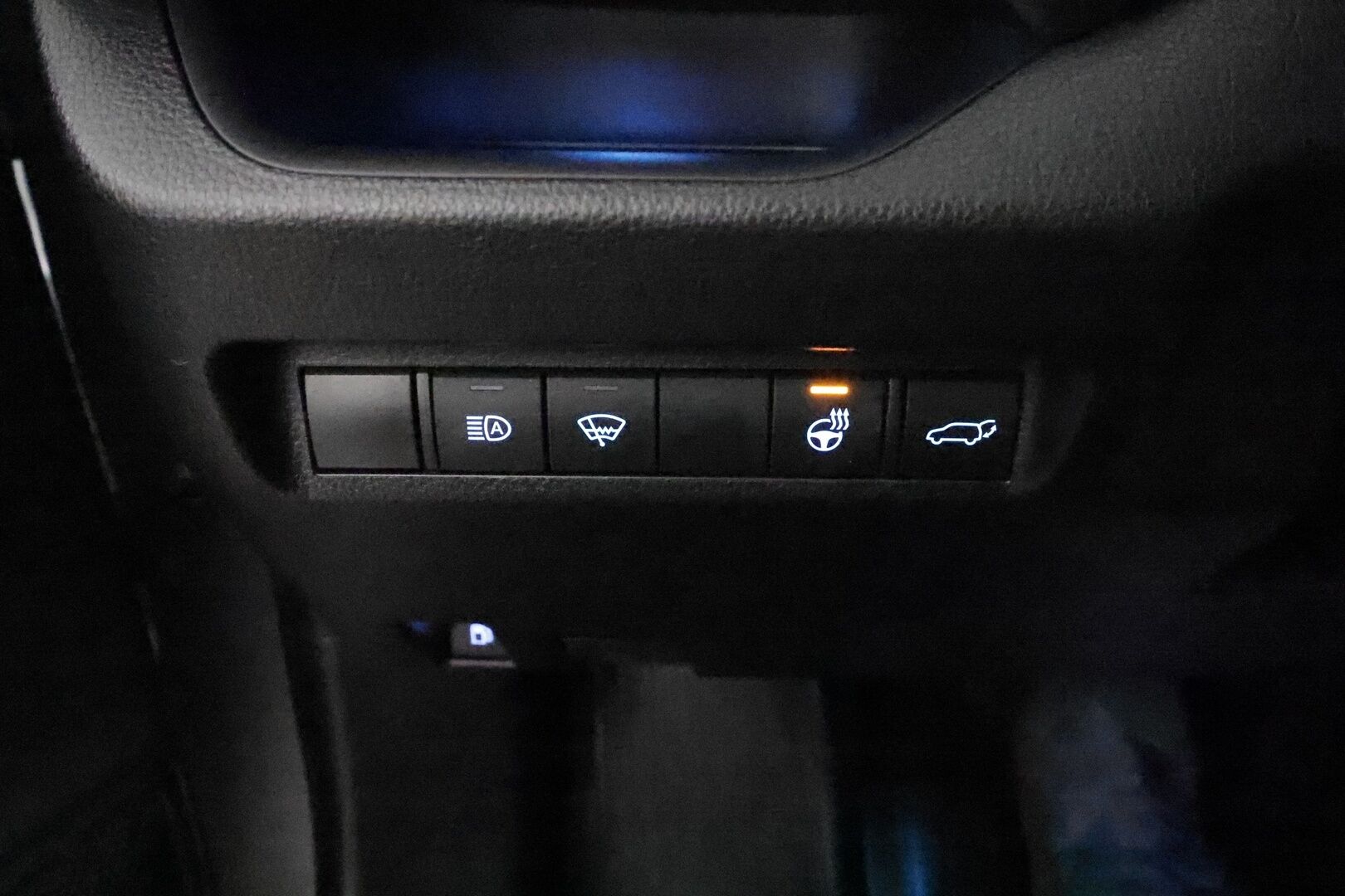 TOYOTA RAV4 PLUG-IN 2021 Hybrid 2,5 AWD-i Style *ACC / Koukku / P.kamera / KeylessGo / LED / Sähköpenkki* - Kahdet renkaat aluvanteilla