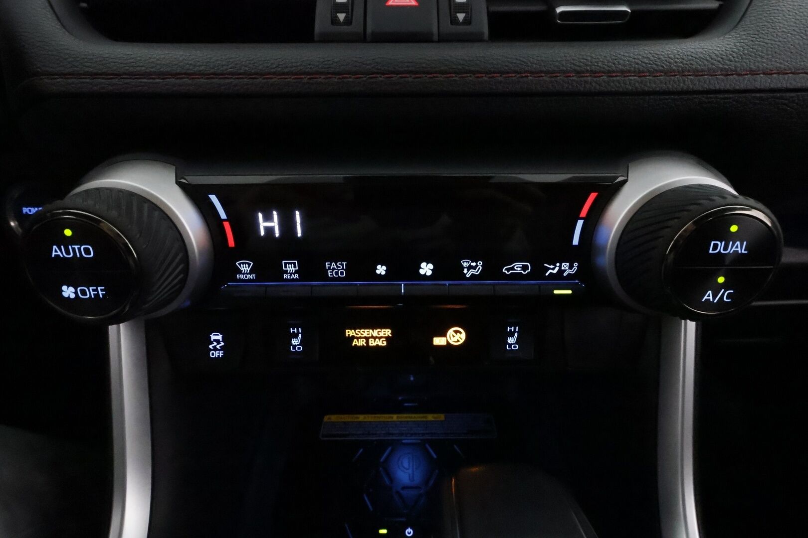 TOYOTA RAV4 PLUG-IN 2021 Hybrid 2,5 AWD-i Style *ACC / Koukku / P.kamera / KeylessGo / LED / Sähköpenkki* - ALV-vähennyskelpoinen / Kahdet renkaat aluvanteilla * - Osta nyt, maksa vasta ensi vuonna