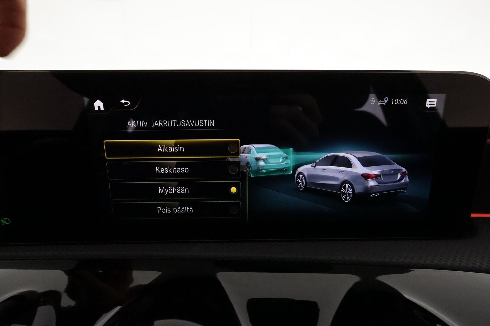 MERCEDES-BENZ A 2021 250e AMG sedan *Distronic+ / Burmester / Panorama / Multibeam / 360° / Muistipenkit / Widescreen / Sporttipenkit* - Akku kuntotarkastettu SoH 97,8% - HULLUT JOULUT KORKOTARJOUS 2,49% 