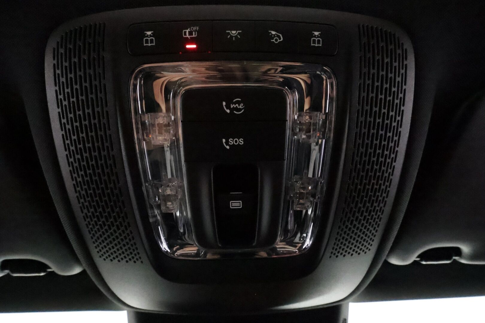 MERCEDES-BENZ A 2021 250e AMG sedan *Distronic+ / Burmester / Panorama / Multibeam / 360° / Muistipenkit / Widescreen / Sporttipenkit* - Akku kuntotarkastettu SoH 97,8% - HULLUT JOULUT KORKOTARJOUS 2,49% 