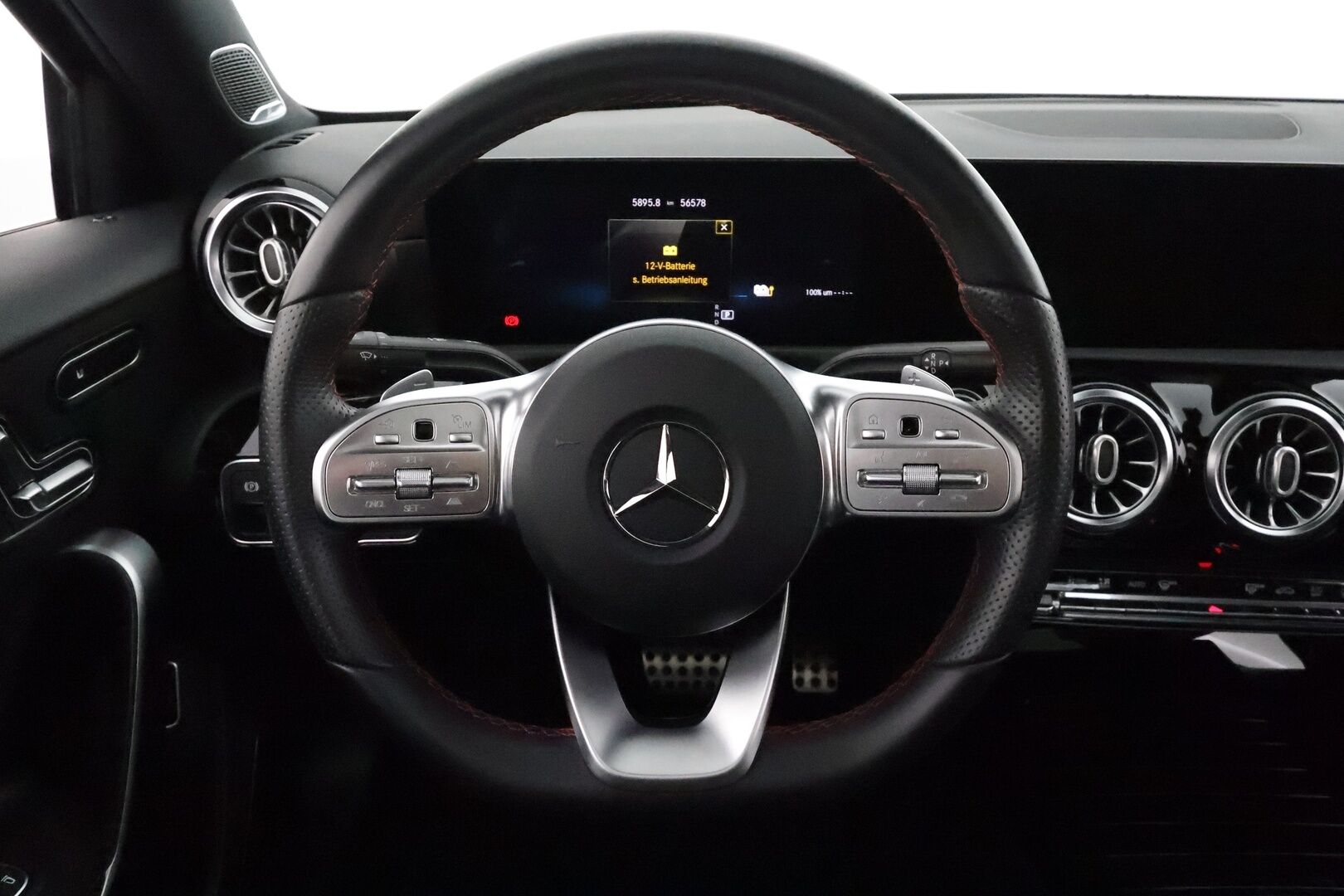 MERCEDES-BENZ A 2021 250e AMG sedan *Distronic+ / Burmester / Panorama / Multibeam / 360° / Muistipenkit / Widescreen / Sporttipenkit* - Akku kuntotarkastettu SoH 97,8%