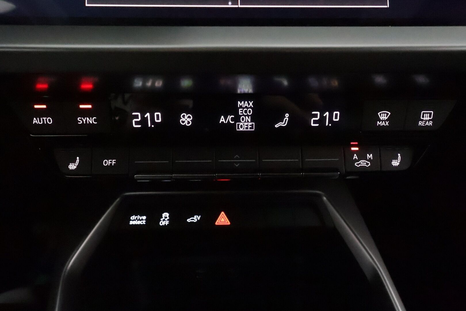 AUDI A3 2021 40 TFSi e Sportback S-Tronic *Adapt.vakkari / Sporttipenkit / Digimittaristo / Navi / Keyless / P.kamera* - Merkkihuollettu / Kahdet renkaat aluvanteilla