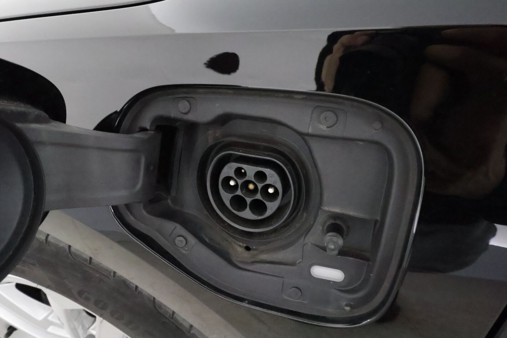 AUDI A3 2021 40 TFSi e Sportback S-Tronic *Adapt.vakkari / Sporttipenkit / Digimittaristo / Navi / Keyless / P.kamera* - Merkkihuollettu / Kahdet renkaat aluvanteilla