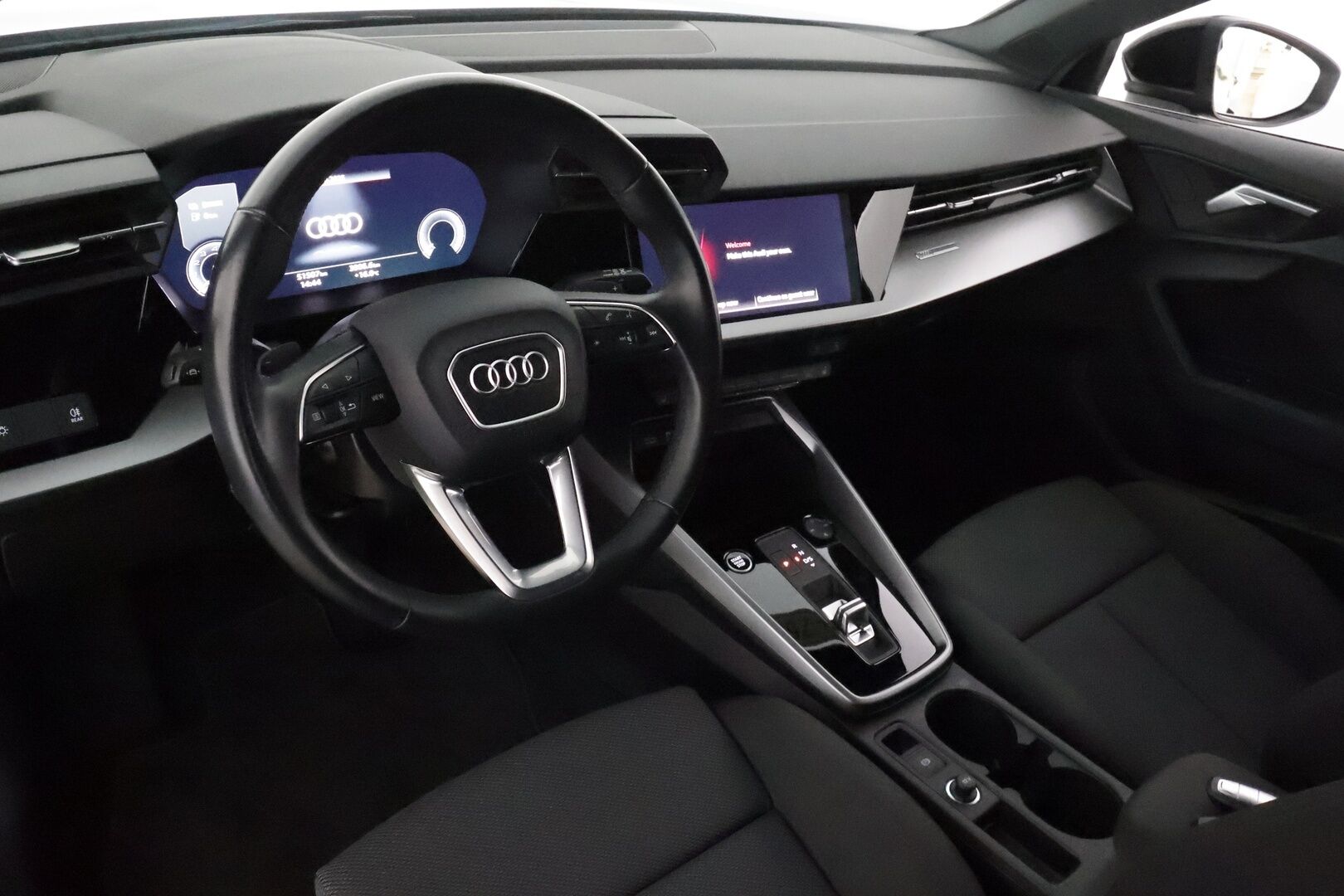 AUDI A3 2021 40 TFSi e Sportback S-Tronic *Adapt.vakkari / Sporttipenkit / Digimittaristo / Navi / Keyless / P.kamera* - Merkkihuollettu / Kahdet renkaat aluvanteilla
