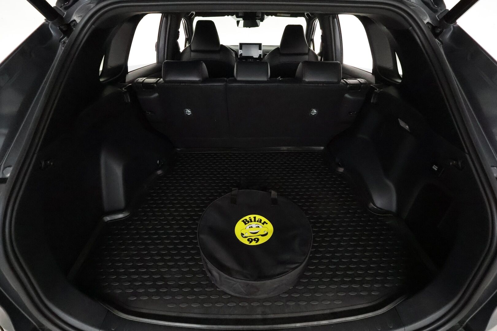 TOYOTA RAV4 PLUG-IN 2020 2,5 Hybrid Premium *ACC / 360° / Muistipenkki / Ilmastoidut nahat / Koukku / LED / KeylessGo / HUD* - Kahdet renkaat aluvanteilla