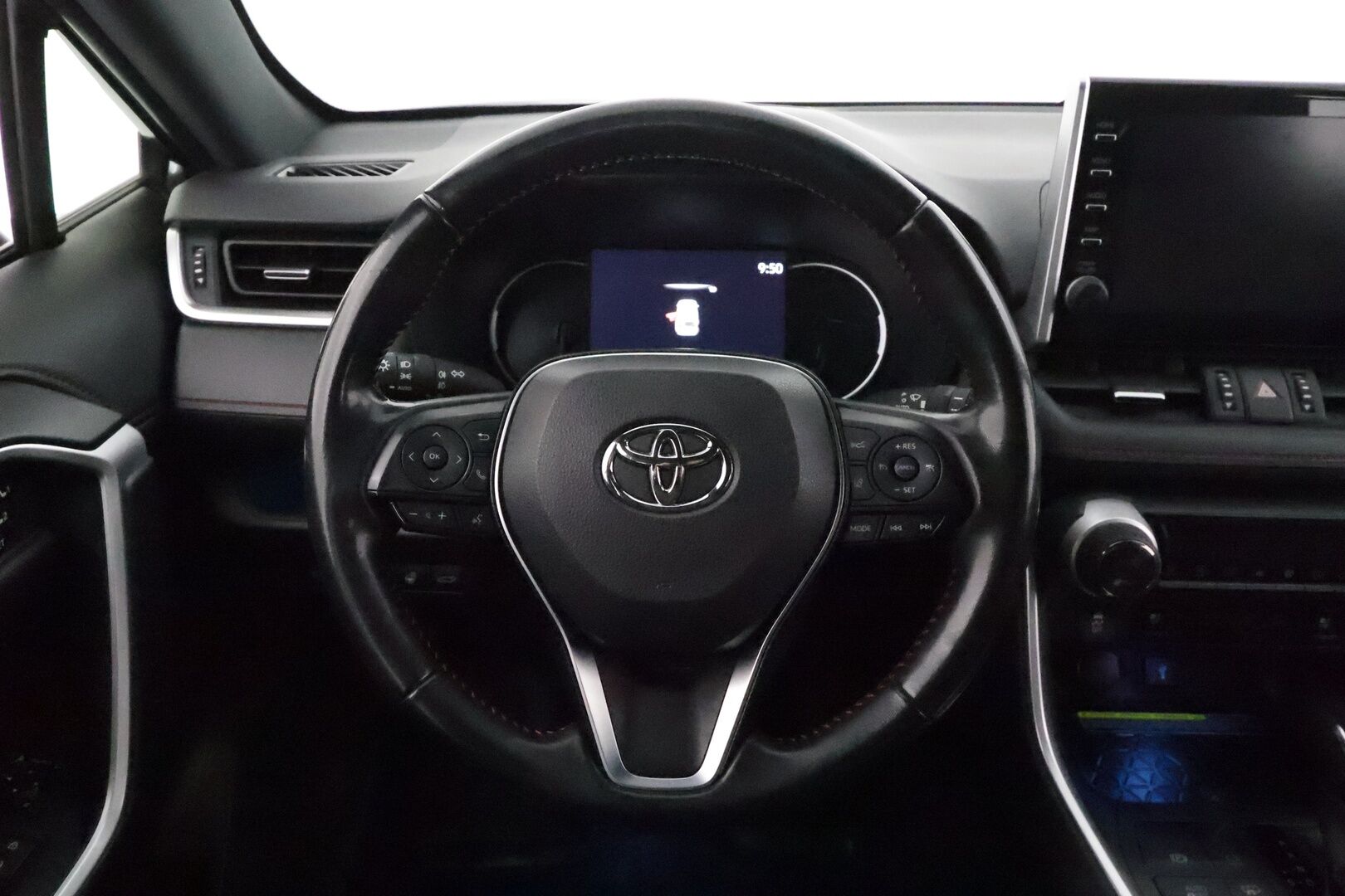 TOYOTA RAV4 PLUG-IN 2020 2,5 Hybrid Premium *ACC / 360° / Muistipenkki / Ilmastoidut nahat / Koukku / LED / KeylessGo / HUD* - Kahdet renkaat aluvanteilla
