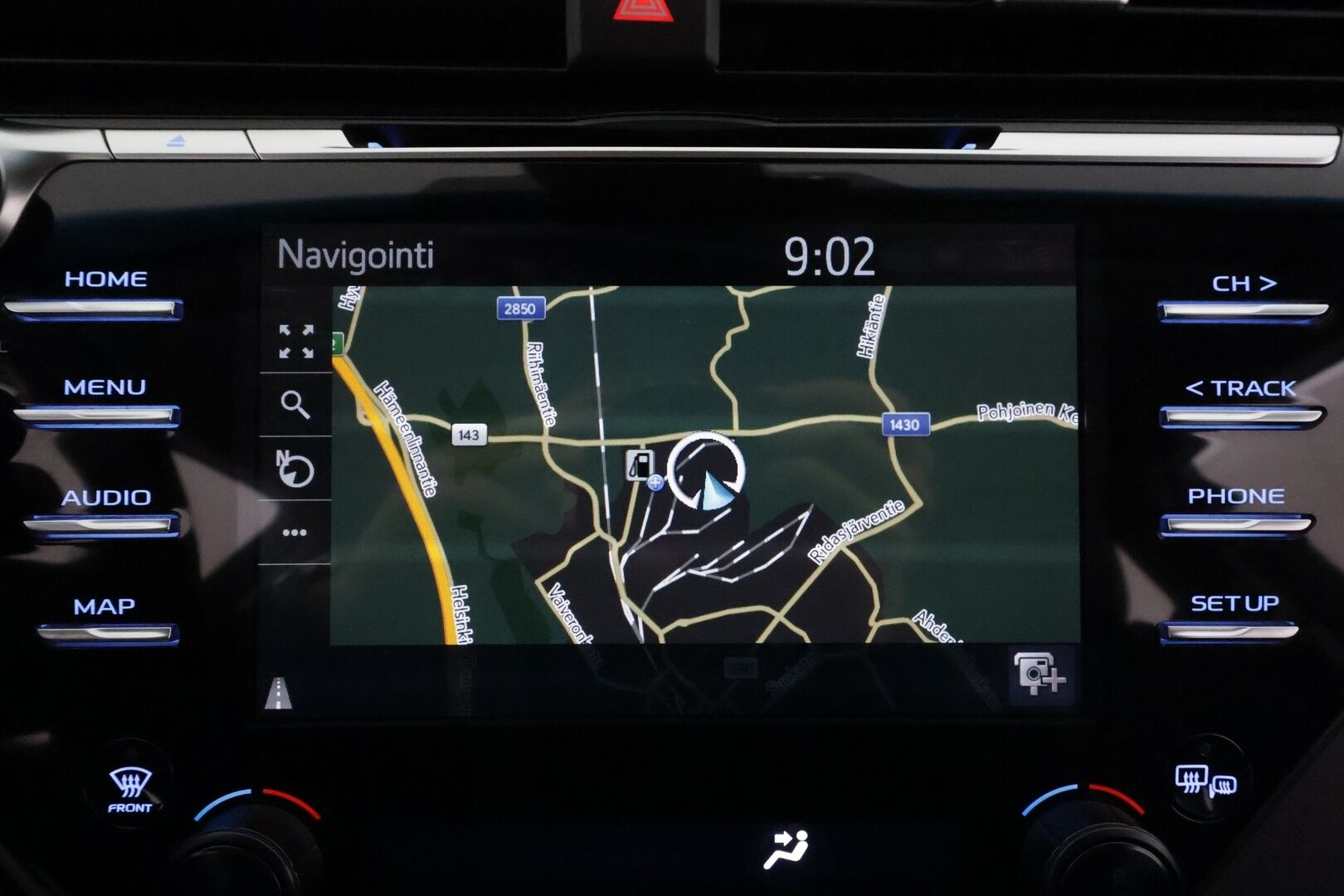 TOYOTA CAMRY 2019 2,5 Hybrid Style *Adapt.vakkari / Nahkasisusta / Kaistavahti / P-Kamera / Navi / Keyless / Sähköpenkit* - Kahdet renkaat aluvanteilla / Näyttävät ja siisti yksilö / 1-omisteinen