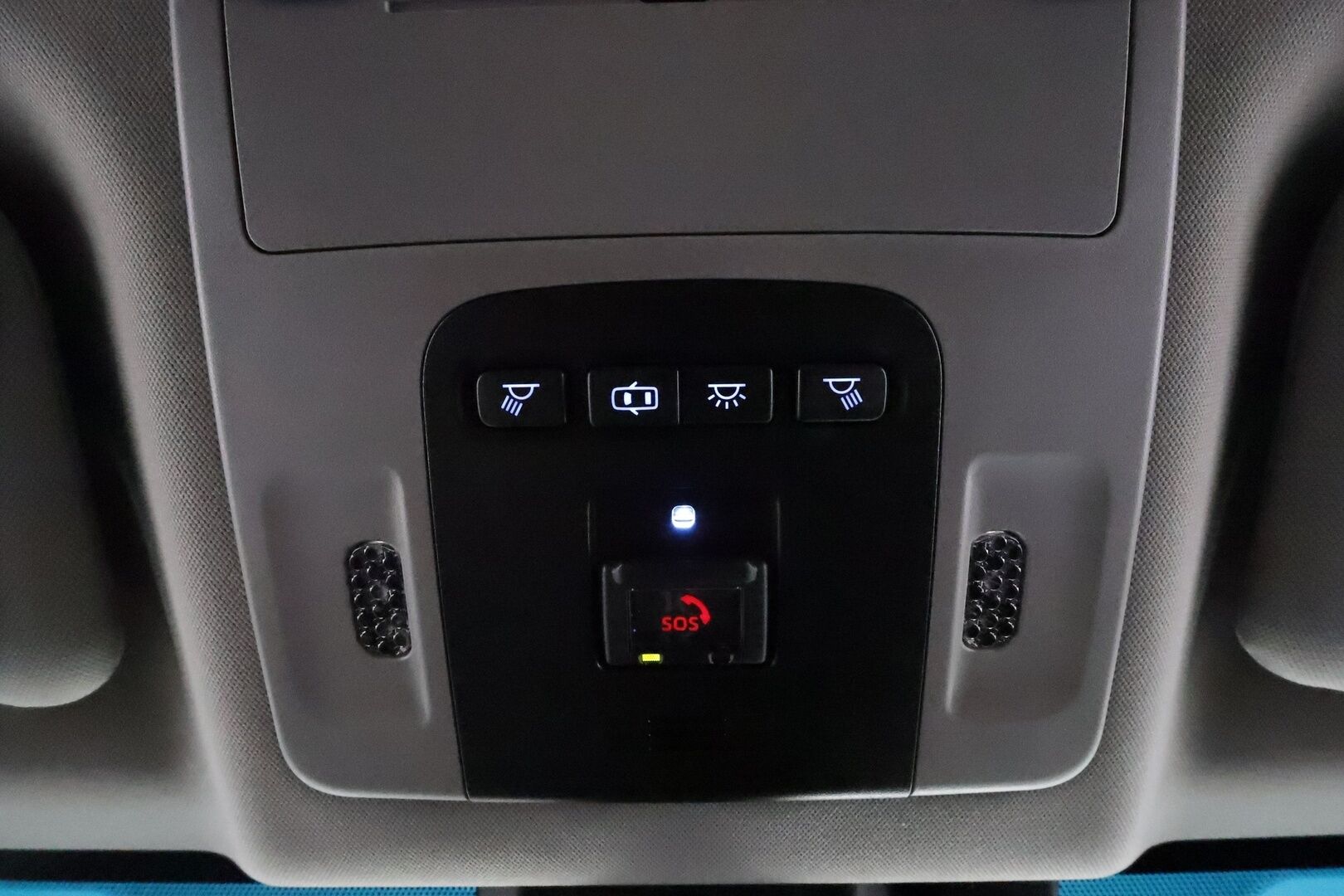 TOYOTA CAMRY 2019 2,5 Hybrid Style *Adapt.vakkari / Nahkasisusta / Kaistavahti / P-Kamera / Navi / Keyless / Sähköpenkit* - Kahdet renkaat aluvanteilla / Näyttävät ja siisti yksilö / 1-omisteinen