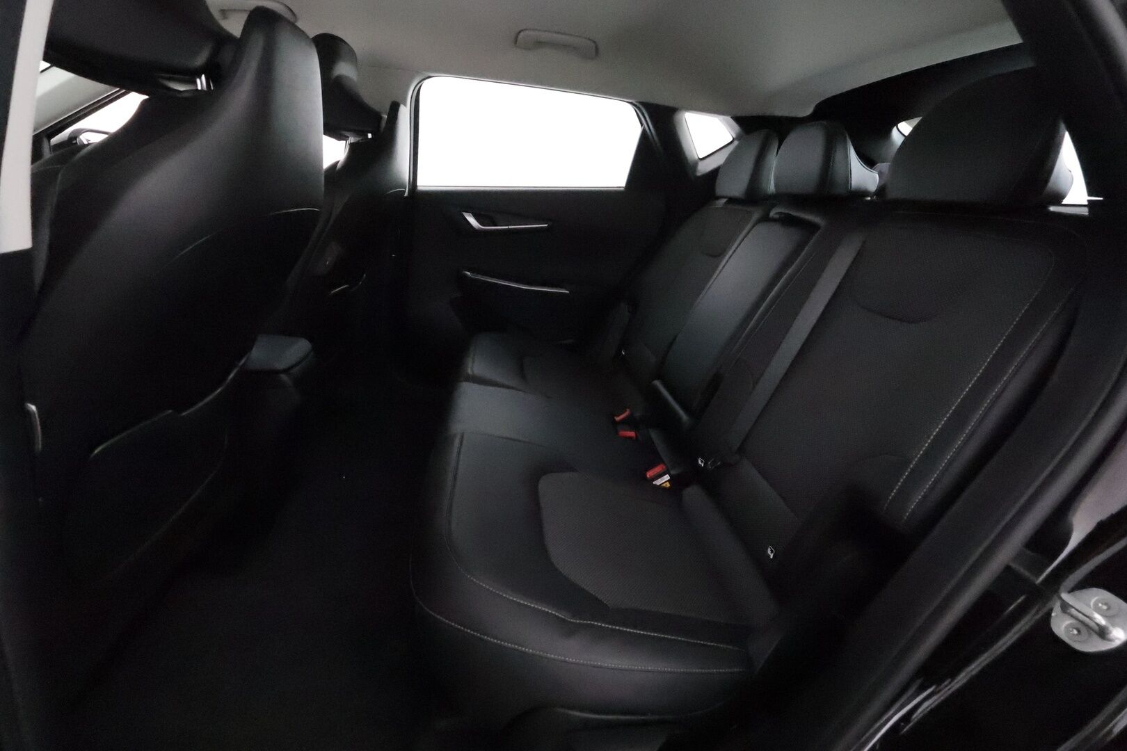 KIA EV6 2023 RWD 77kWh 229hv *ACC / P.kamera / ILP / Koukku / Muistipenkki / Navi / LED* - Akku kuntotarkastettu / Kahdet renkaat aluvanteilla / Merkkihuollettu