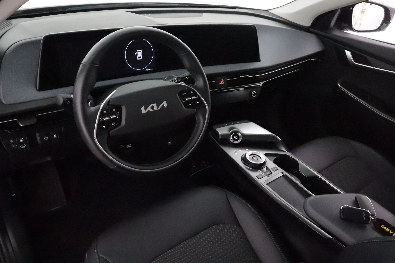 KIA EV6 2023 RWD 77kWh 229hv *ACC / P.kamera / ILP / Koukku / Muistipenkki / Navi / LED* - Akku kuntotarkastettu / Kahdet renkaat aluvanteilla / Merkkihuollettu