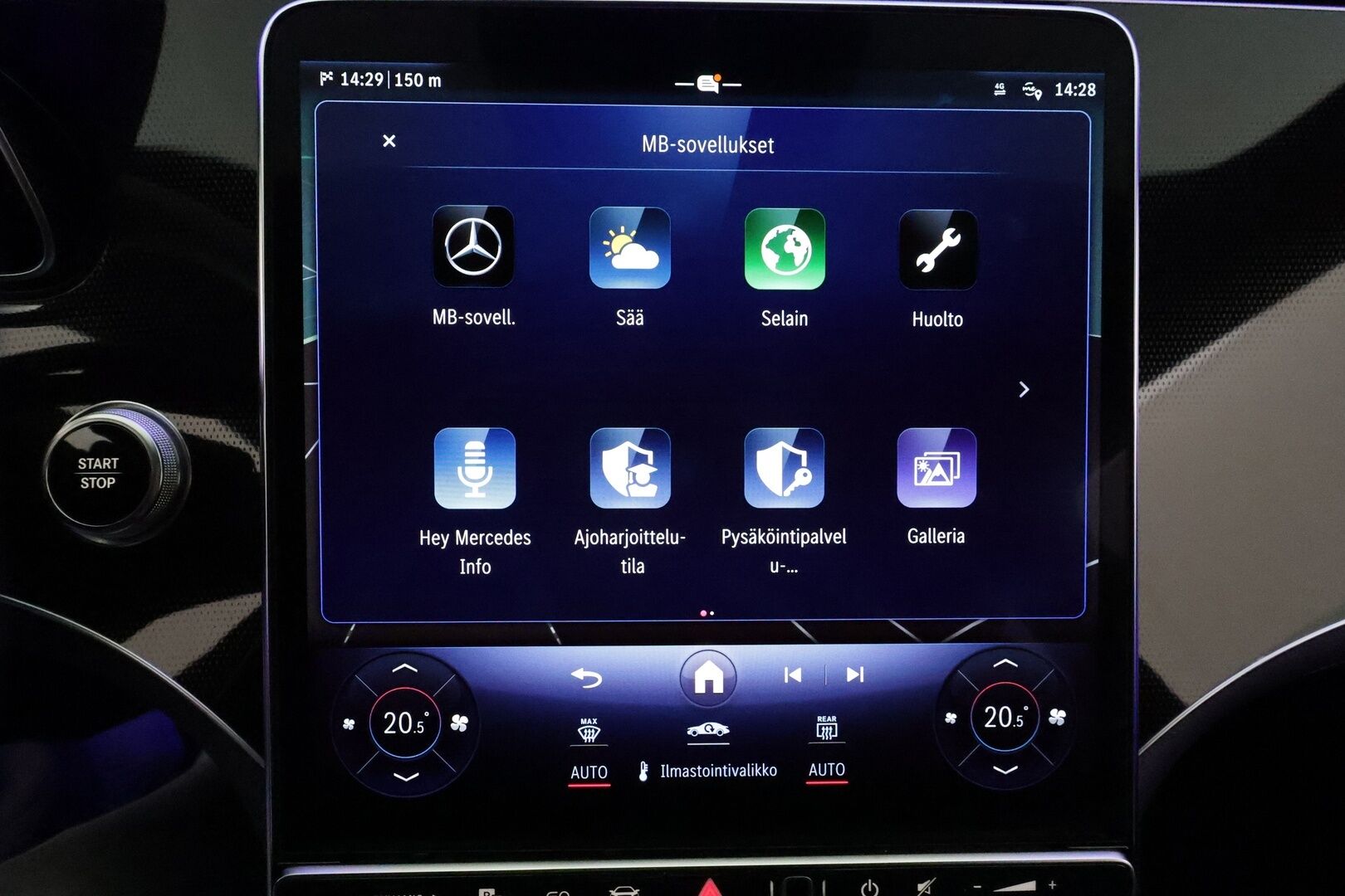 MERCEDES-BENZ EQE 2023 300 89kWh Avantgarde *Burmester / Distronic / Digital Lights / 360° / Muistinahat / Navi / Kaistavahti / Keyless* - Kahdet Renkaat