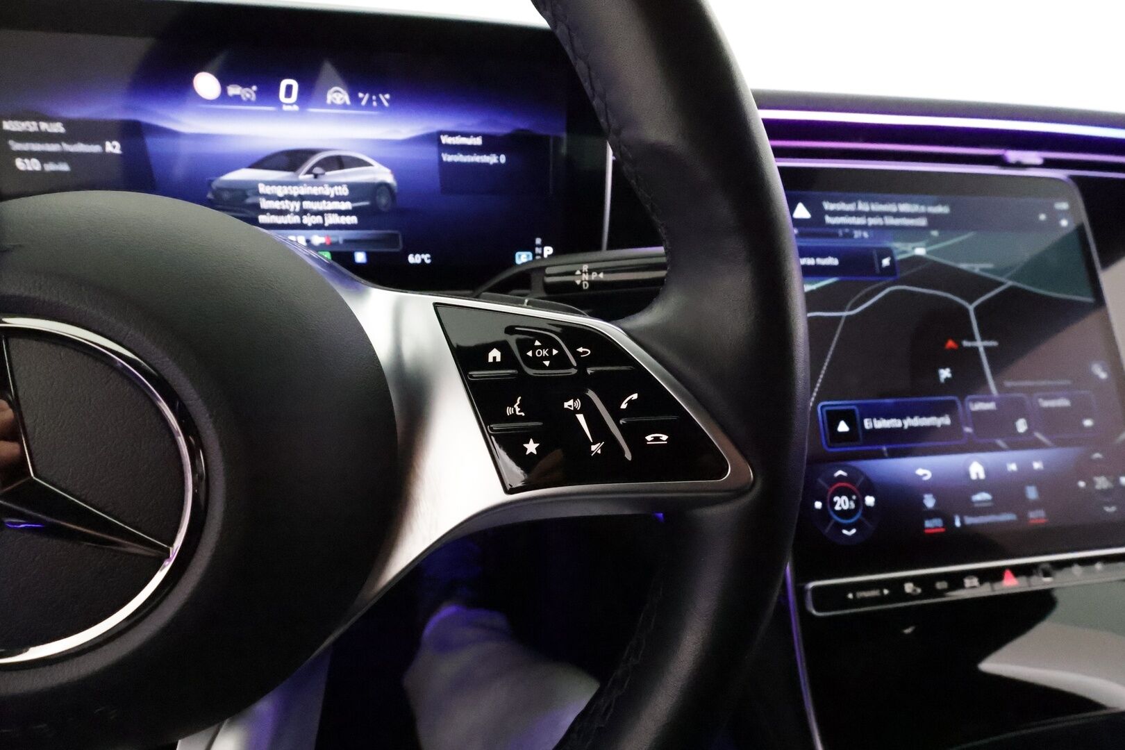 MERCEDES-BENZ EQE 2023 300 89kWh Avantgarde *Burmester / Distronic / Digital Lights / 360° / Muistinahat / Navi / Kaistavahti / Keyless* - Kahdet Renkaat