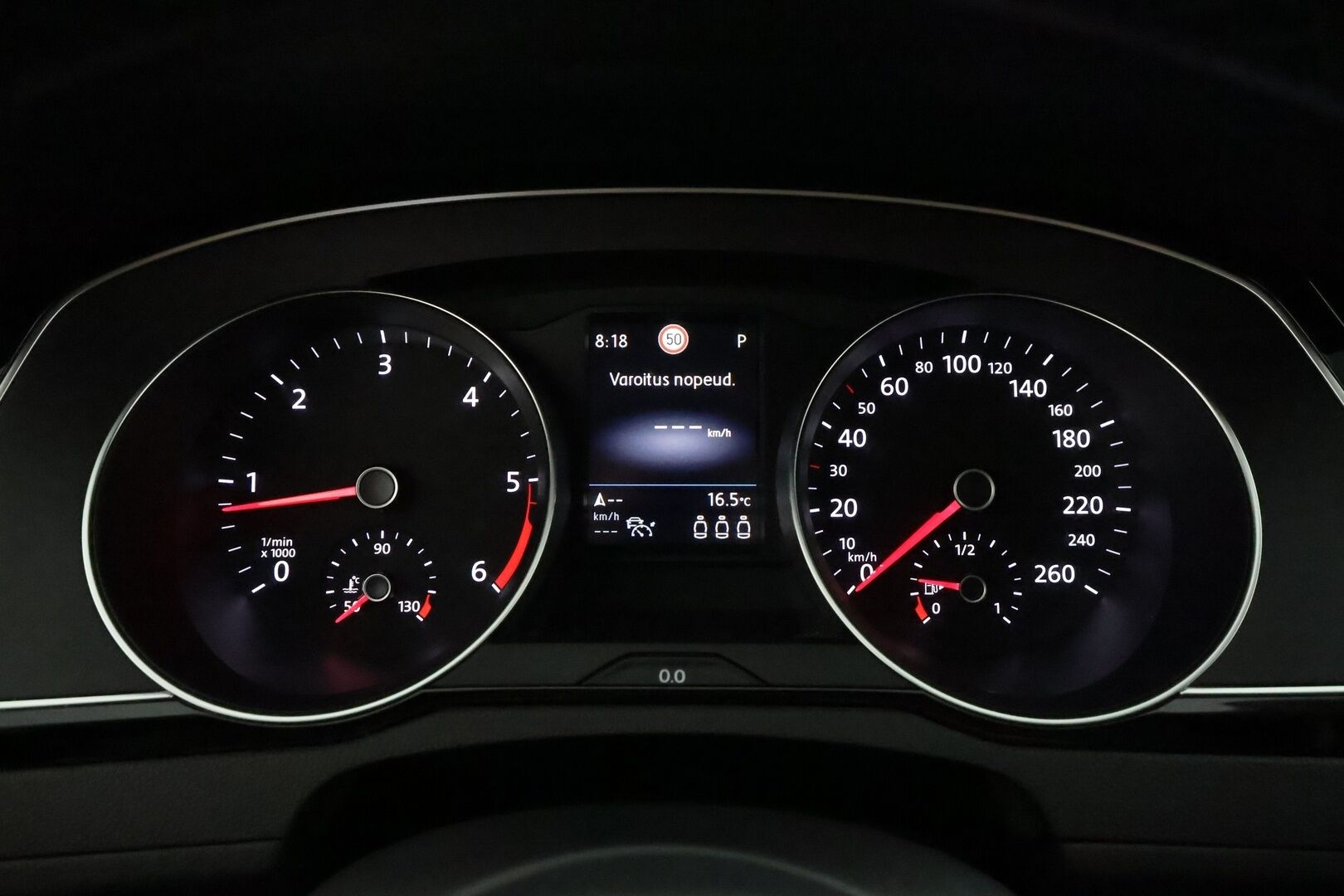 VOLKSWAGEN PASSAT 2020 2.0tdi 4Motion DSG Alltrack 190hv *ACC / Webasto / IQ.Light / Koukku / P.kamera / Navi / Puolinahat* - Kahdet renkaat aluvanteilla