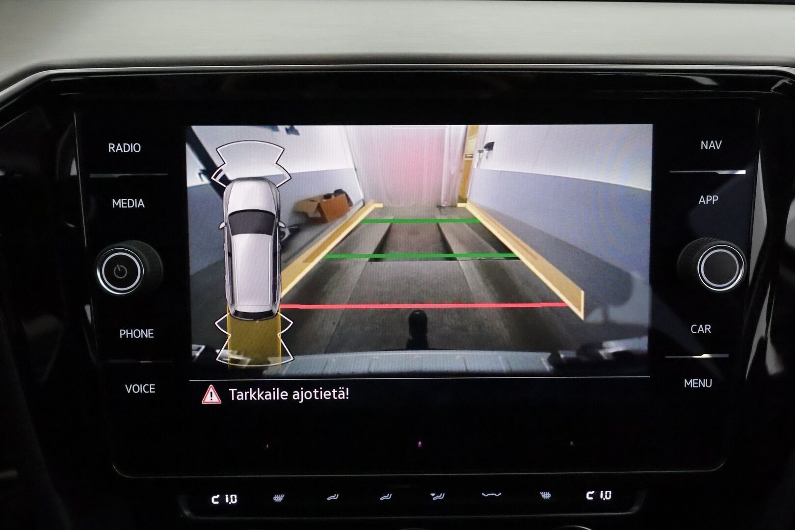 VOLKSWAGEN PASSAT 2020 2.0tdi 190hv 4Motion Alltrack Executive *ACC / IQ.Light / P.kamera / Navi / Koukku / Webasto / Nahat* - Kahdet renkaat aluvanteilla