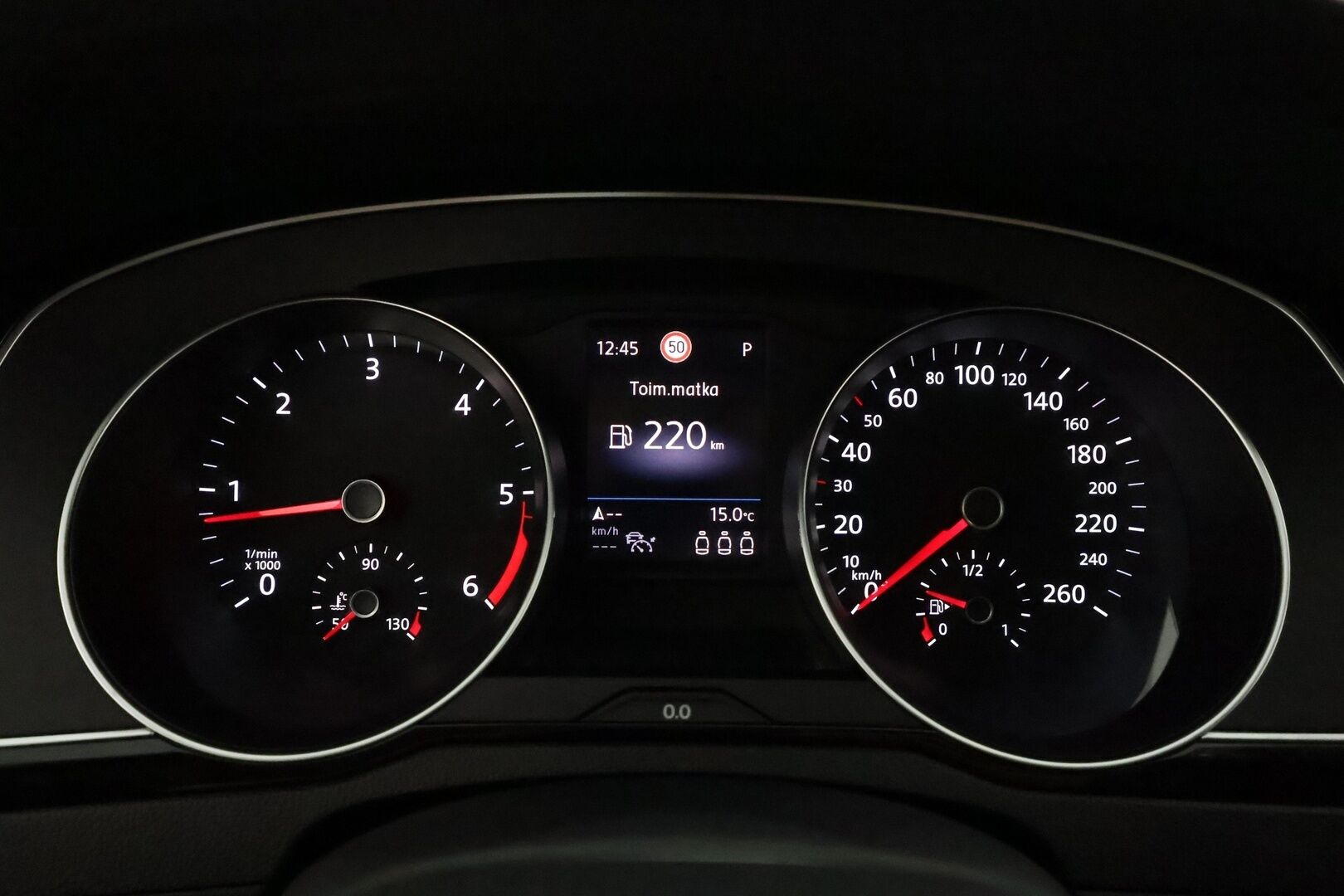 VOLKSWAGEN PASSAT 2020 2.0tdi 190hv 4Motion Alltrack Executive *ACC / IQ.Light / P.kamera / Navi / Koukku / Webasto / Nahat* - Kahdet renkaat aluvanteilla - HULLU BLACKWEEK KORKOTARJOUS 2,49%