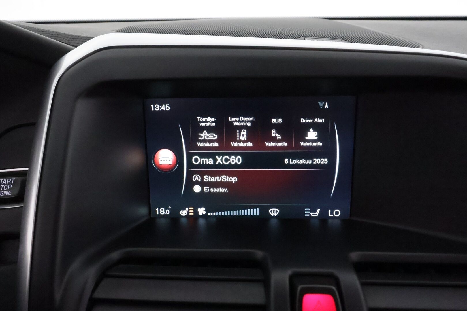 Volvo XC60 2016 D4 AWD Business Summum aut *ACC / Panorama / Four-C / Aktiiv.Xenon / BLIS / H&K / Koukku / Webasto / Muistipenkki* - Kahdet renkaat aluvanteilla