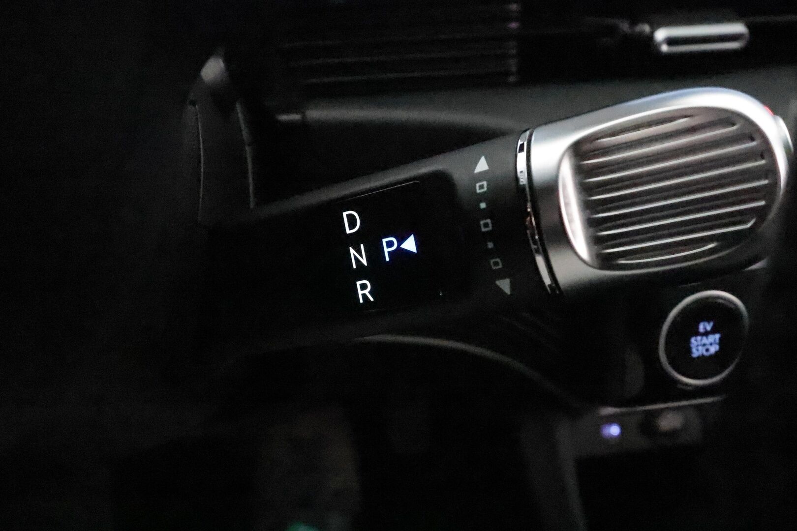 HYUNDAI IONIQ 5 2021 73 kWh 217 hv Style *ACC / P.kamera / ILP / Sähköpenkit / LED / Navi / Widescreen / KeylessGo / Puolinahat* - Akku kuntotarkastettu / Merkkihuollettu