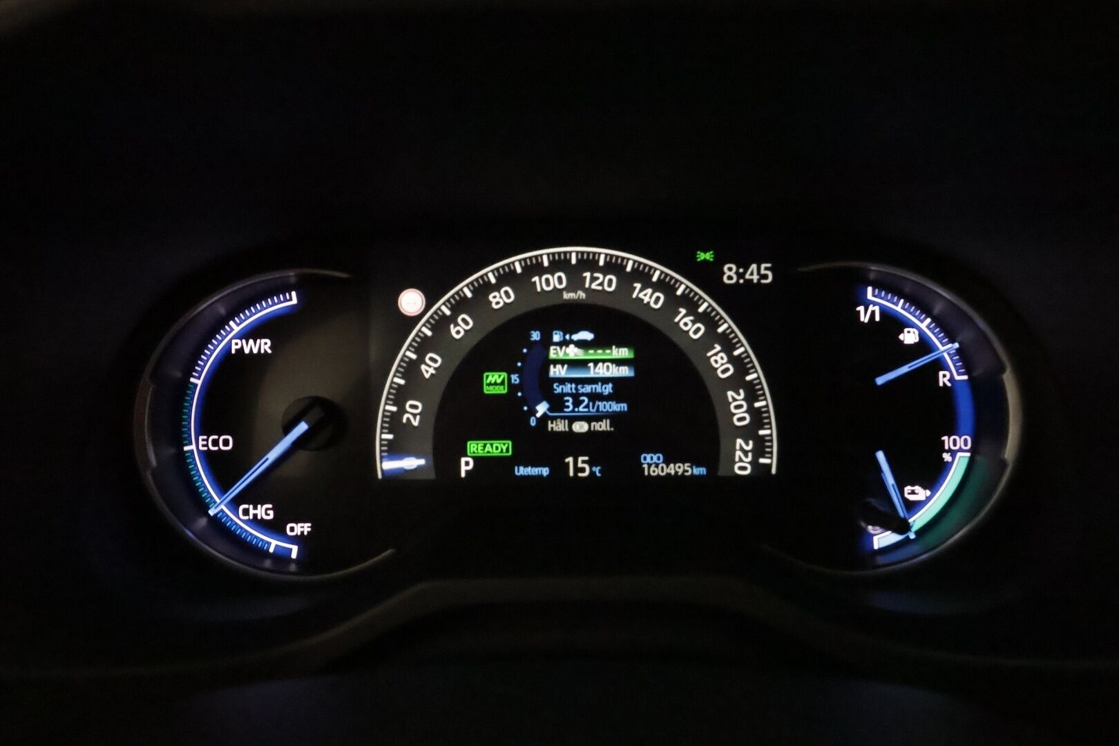 TOYOTA RAV4 PLUG-IN 2021 2,5 Hybrid Premium *ACC / JBL / HUD / Muistipenkki / Ilmastoidut nahat / Koukku / LED / 360° / KeylessGo* - Kahdet renkaat aluvanteilla