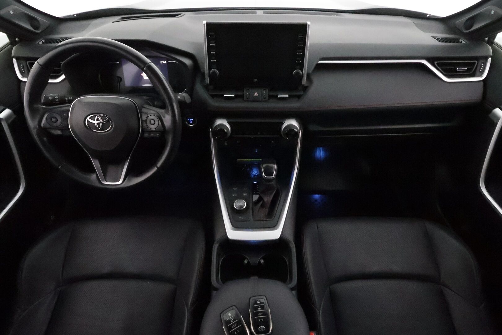 TOYOTA RAV4 PLUG-IN 2021 2,5 Hybrid Premium *ACC / JBL / HUD / Muistipenkki / Ilmastoidut nahat / Koukku / LED / 360° / KeylessGo* - Kahdet renkaat aluvanteilla