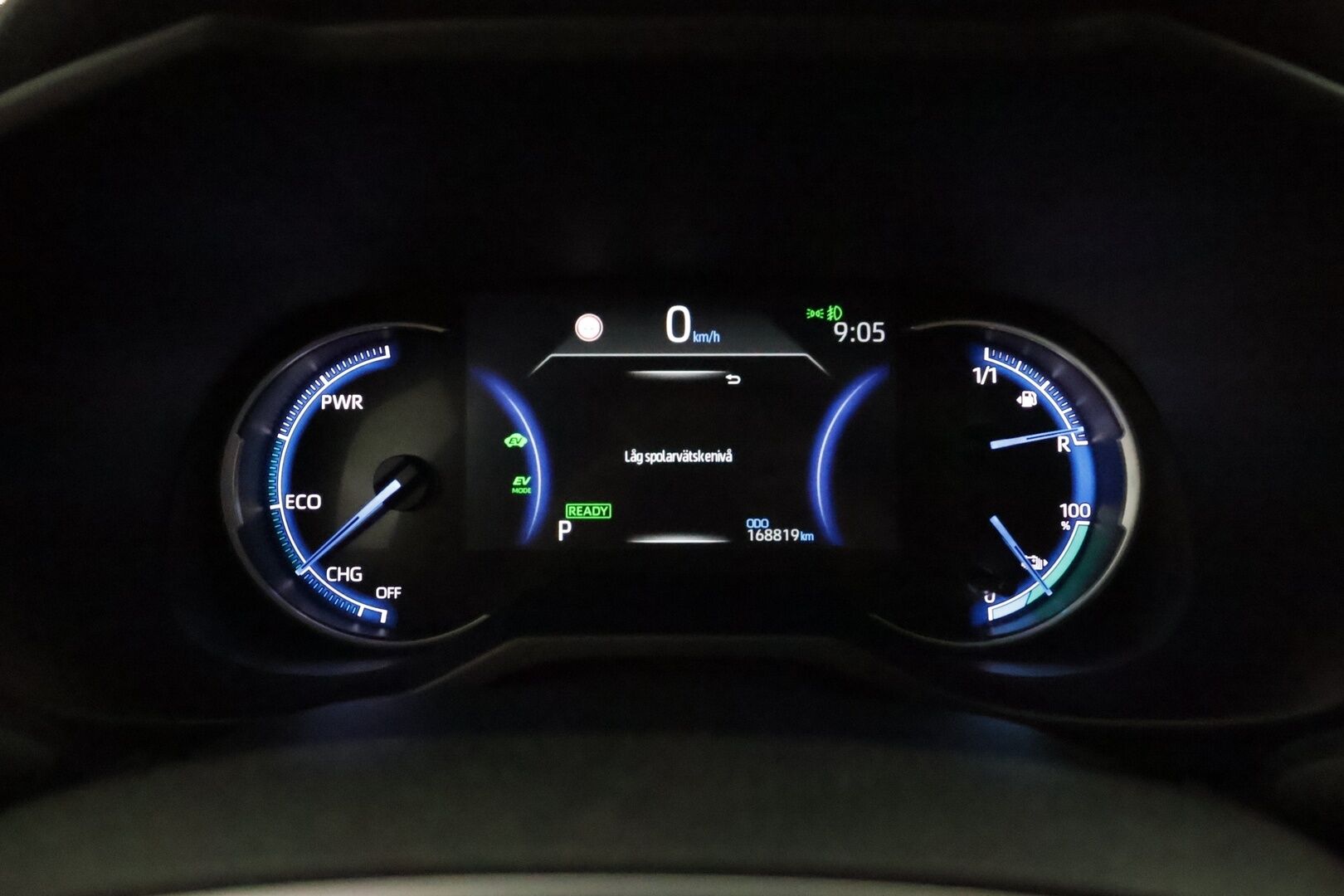 TOYOTA RAV4 PLUG-IN 2020 2,5 Hybrid Premium *ACC / HUD / Panorama / 360° / Ilmastoidut nahat / Muistipenkki / JBL / LED / Navi / KeylessGo* - Kahdet renkaat aluvanteilla / Merkkihuollettu