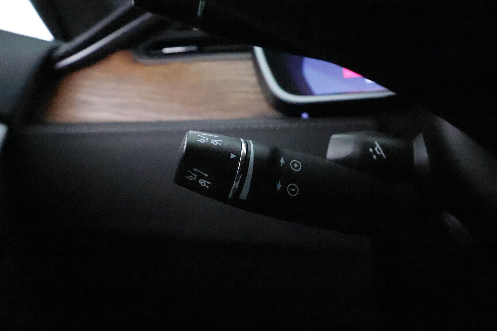 TESLA MODEL S 2020 100kWh Long Range AWD *Ilma-alusta / Lasikatto / ACC / LED / P.Kamera / Muistipenkki / Premium Audio / Kaistavahti* - Kahdet Renkaat