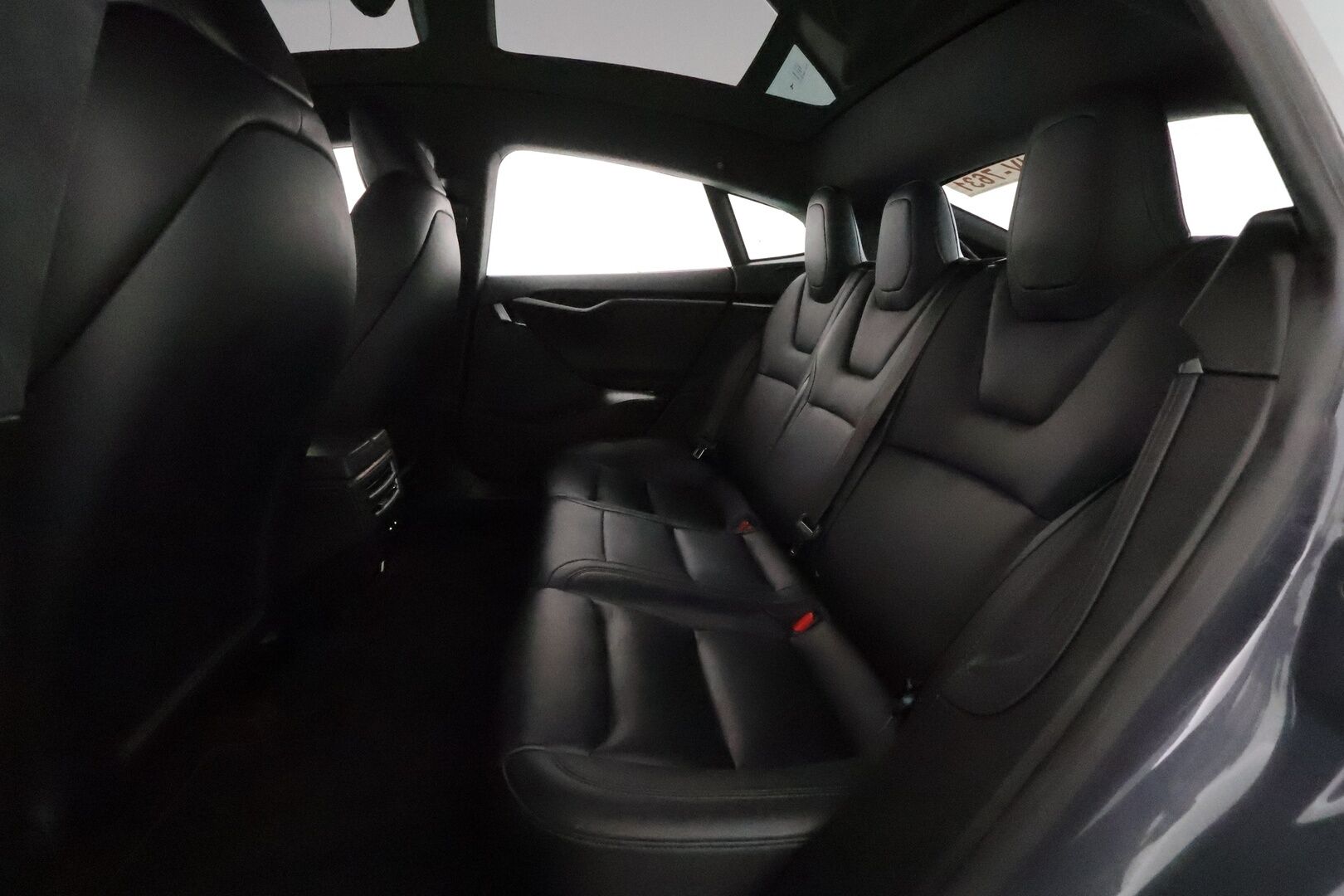 TESLA MODEL S 2020 100kWh Long Range AWD *Ilma-alusta / Lasikatto / ACC / LED / P.Kamera / Muistipenkki / Premium Audio / Kaistavahti* - Kahdet Renkaat
