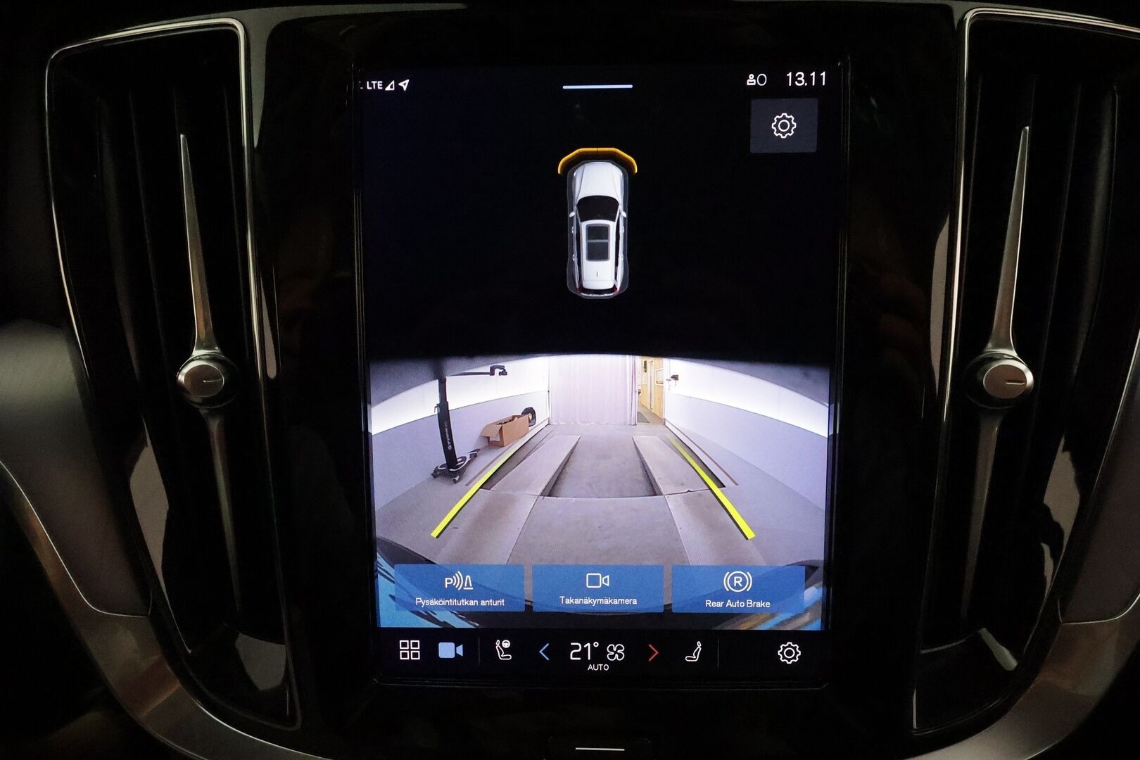 Volvo V60 2023 T6 Long Range Core Bright * ACC / BLIS / P.kamera / LED / Navi / Facelift / Koukku / KeylessGo * - Akku kuntotarkastettu / Kahdet renkaat aluvanteilla / Merkkihuollettu - HULLU BLACKWEEK KORKOTARJOUS 2,49%