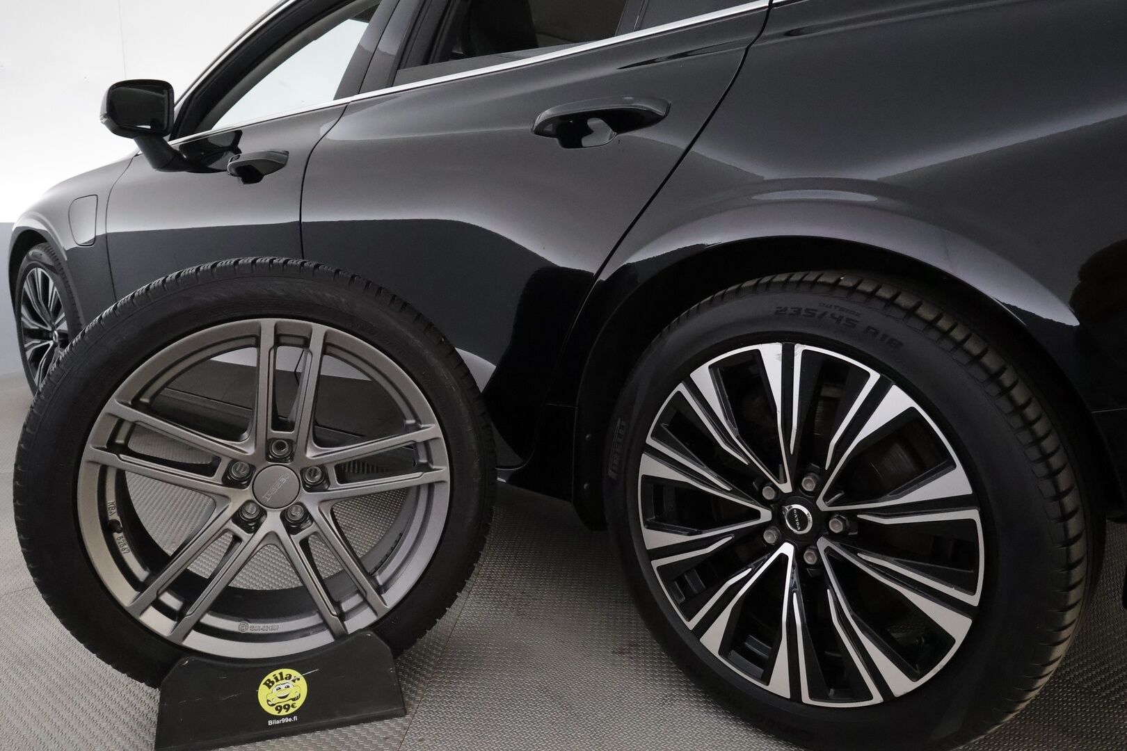 Volvo V60 2023 T6 Long Range Core Bright * ACC / BLIS / P.kamera / LED / Navi / Facelift / Koukku / KeylessGo * - Akku kuntotarkastettu / Kahdet renkaat aluvanteilla / Merkkihuollettu