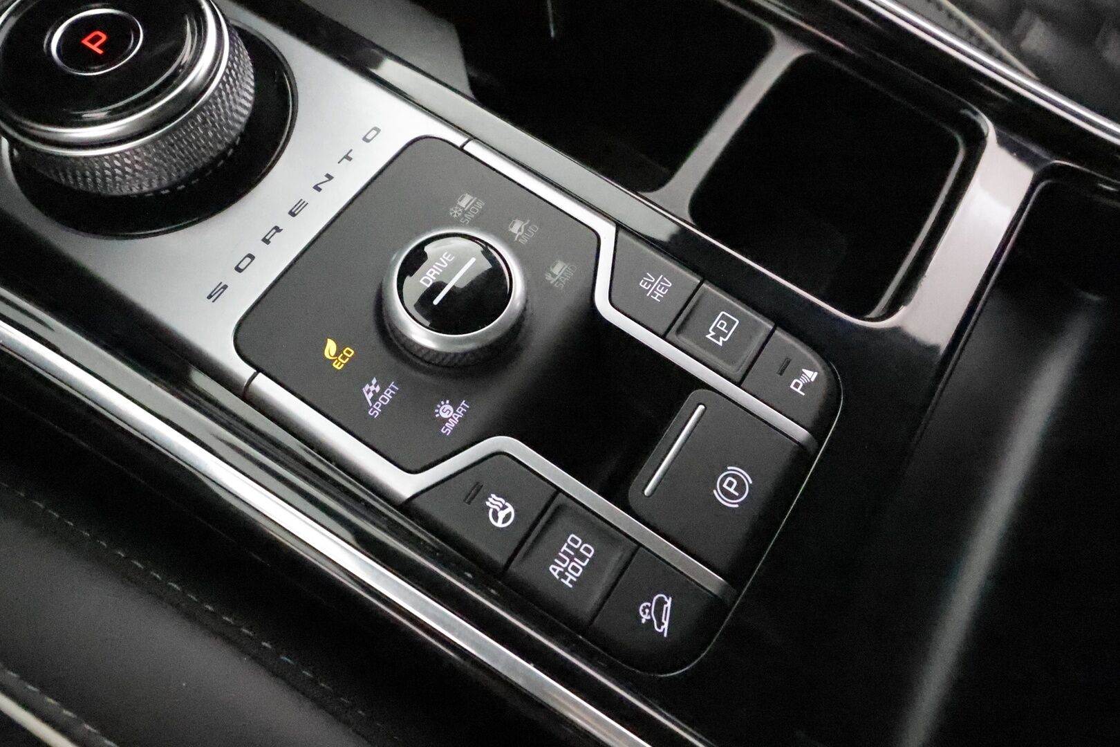 KIA SORENTO 2022 1,6 T-GDI Plug-in Hybrid AWD Business Luxury AT 7P * ACC / HUD / Ilmastoidut nahat / Muistipenkki / Bose / 360° * - Akku kuntotarkastettu / Koukku / Merkkihuollettu
