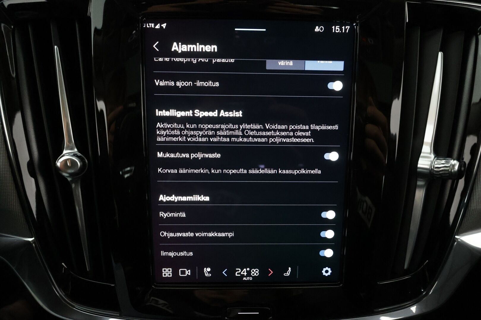 Volvo S90 2024 T8 AWD Long Range High Performance Ultimate Dark aut * ACC / HUD / Lasikattoluukku / H&K - Muistipenkit / Full LED / Facelift / BLIS / Sporttinahat / Kahdet hyvät renkaat / Juuri Merkkihuollettu / Hyvät varusteet! 