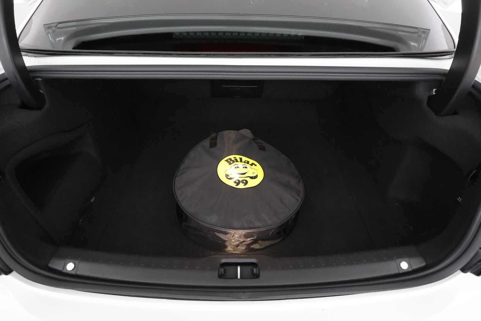 Volvo S90 2024 T8 AWD Long Range High Performance Ultimate Dark aut * ACC / HUD / Lasikattoluukku / H&K - KATSO POIKKEUSHINTA! / Tehdastakuu voimassa / Facelift / Kahdet hyvät renkaat / Juuri Merkkihuollettu / Hyvät varusteet! 